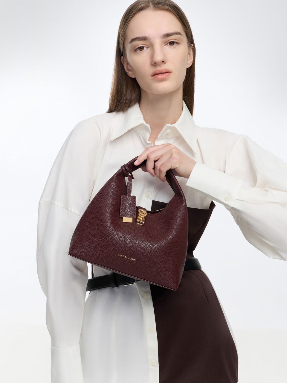 Chance チャンス メタリックアクセントバケットバッグ - CHARLES & KEITH