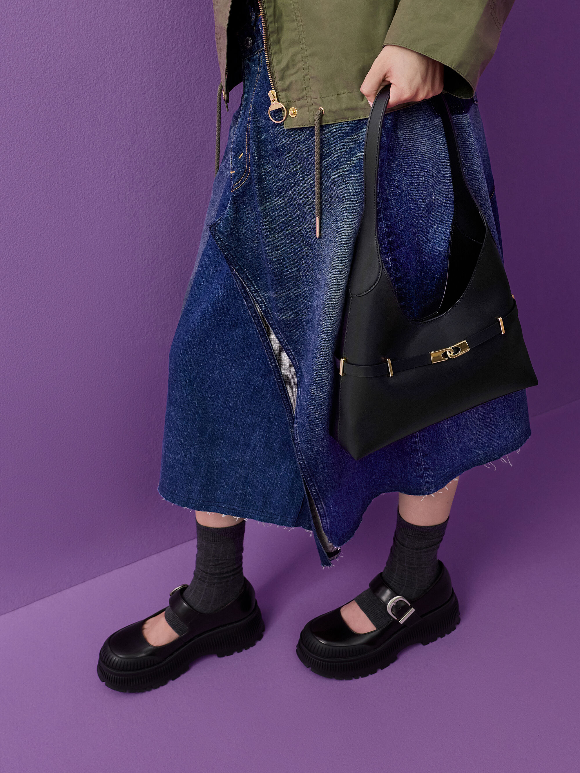 Arlet アラート メタリックアクセントベルトホーボーバッグ - ブラック