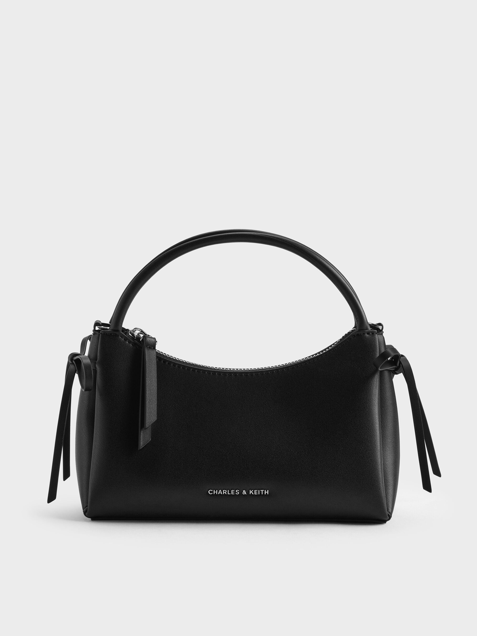 CHARLES&KEITH 　ブラック ショルダーバッグ(レディース) - ブラック | CHARLES & KEITH