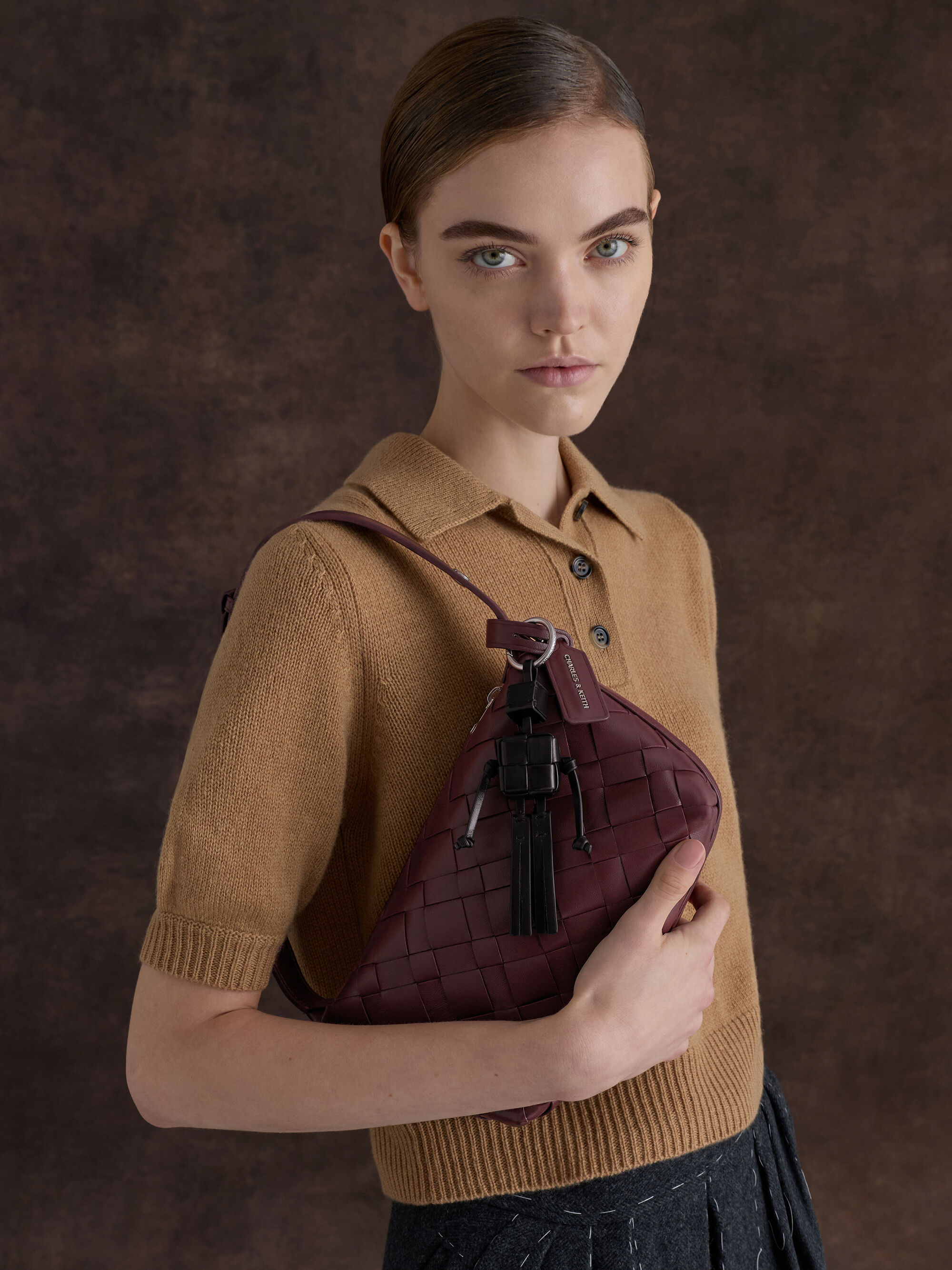 sana 新品 イヴェット ウーブンショルダーバッグ ワインベリーレッド Ivette イヴェット ウーブンショルダーバッグ - ワインベリーレッド