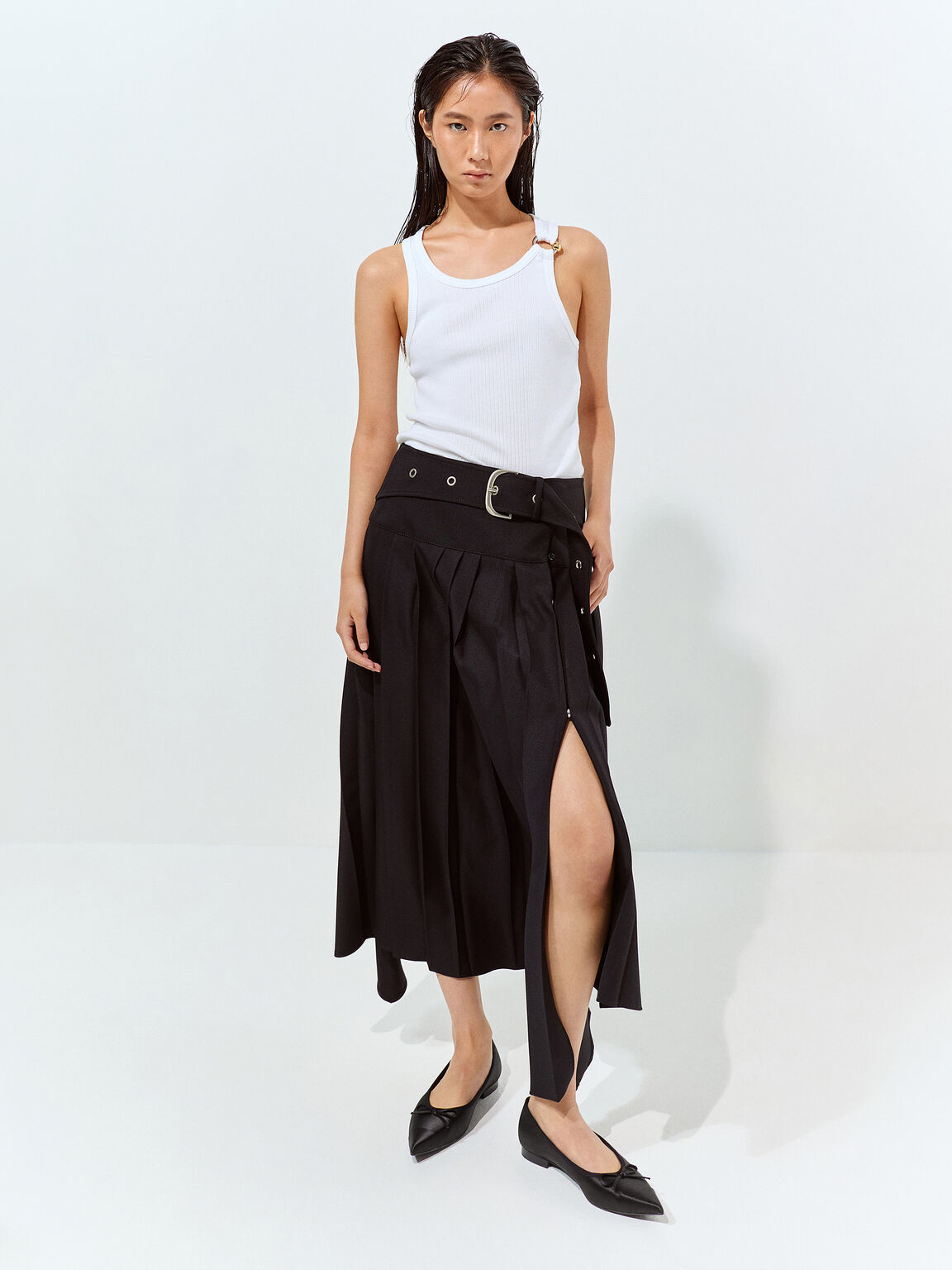 Briella ブリエラ サテンキャップトゥ フラット, ブラックテクスチャード, hi-res