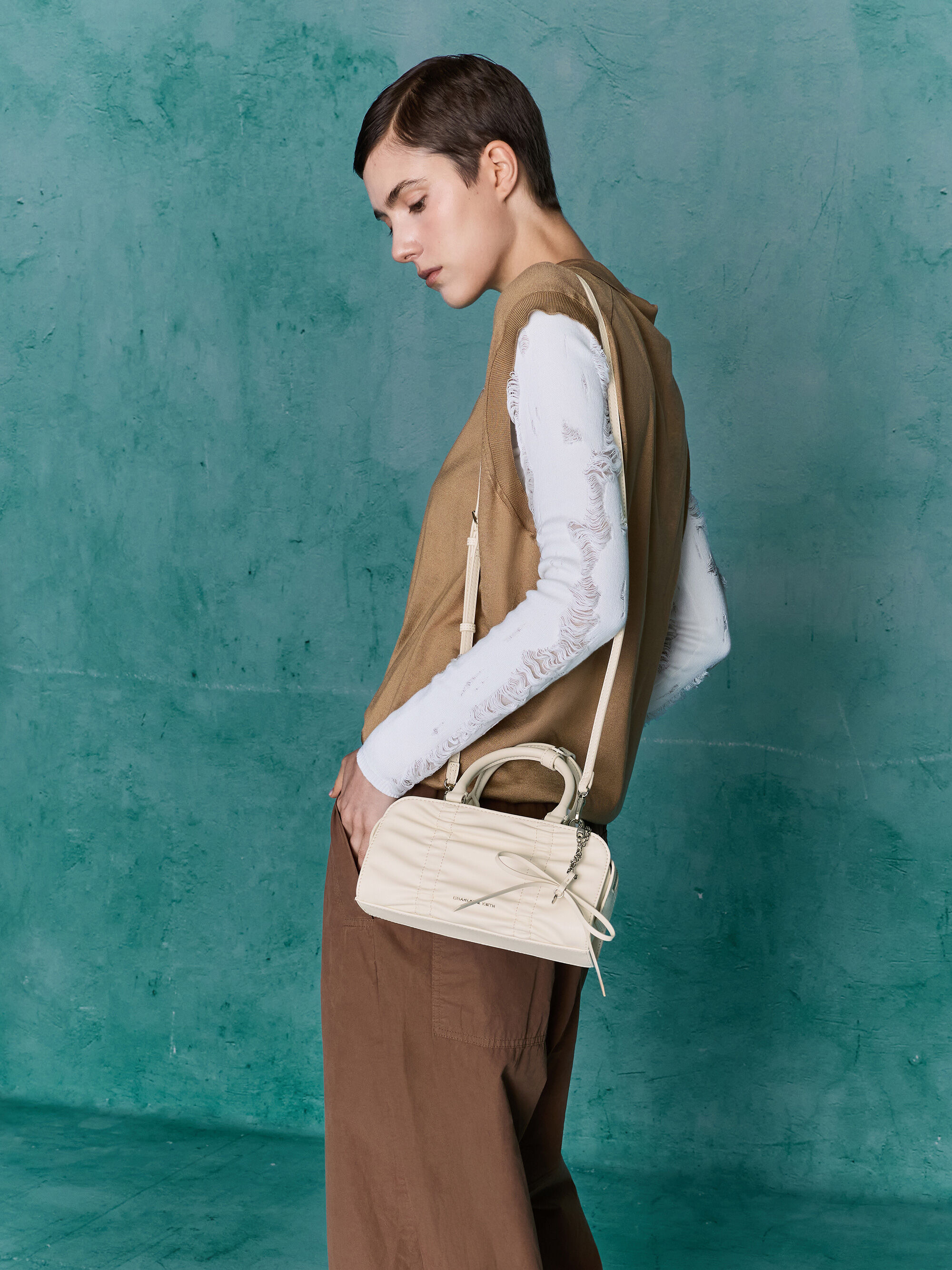 Kadee ケーディー メタリックルーシュドボウチャームボウリングバッグ