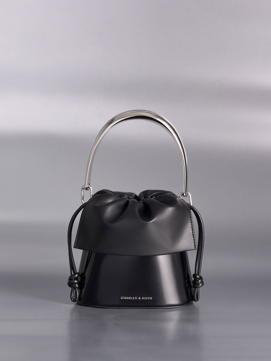 ルーシュドフラップ ドロウストリングバケツバッグ, ノワール, hi-res