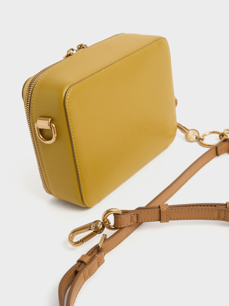 ロック&キーチェーン ハンドルバッグ - マスタード | CHARLES & KEITH 