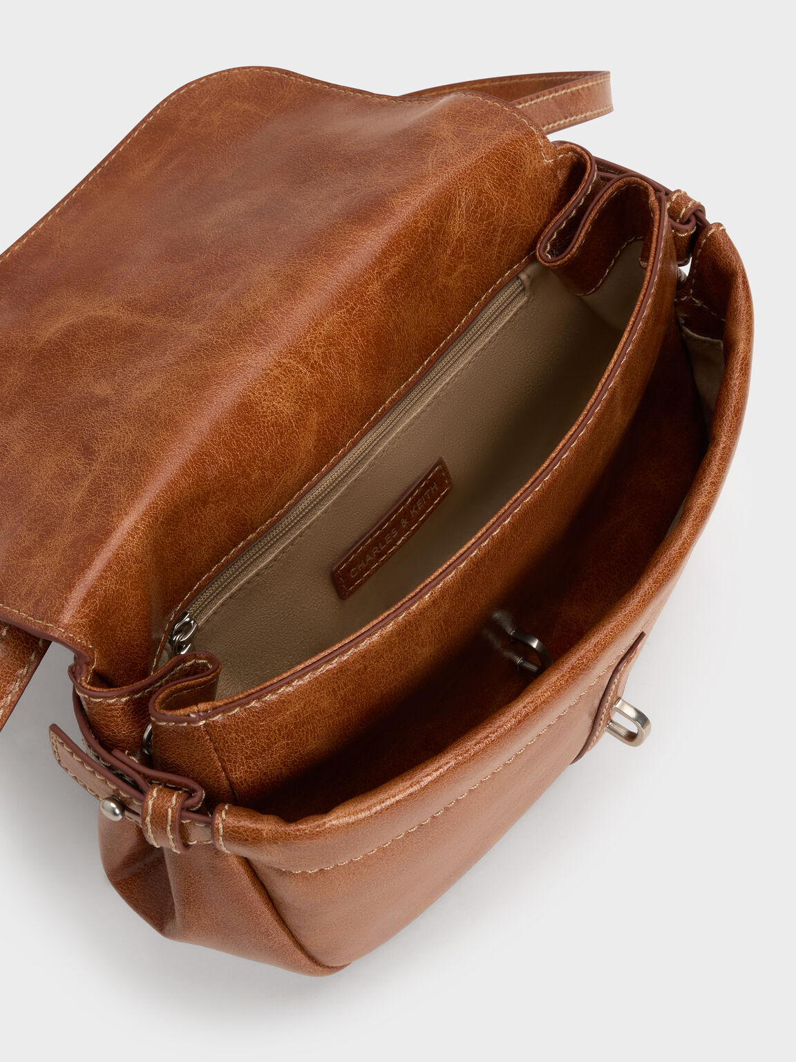 Delfina デルフィナ チェーンクロスボディーバッグ, ディストレスドタン, hi-res