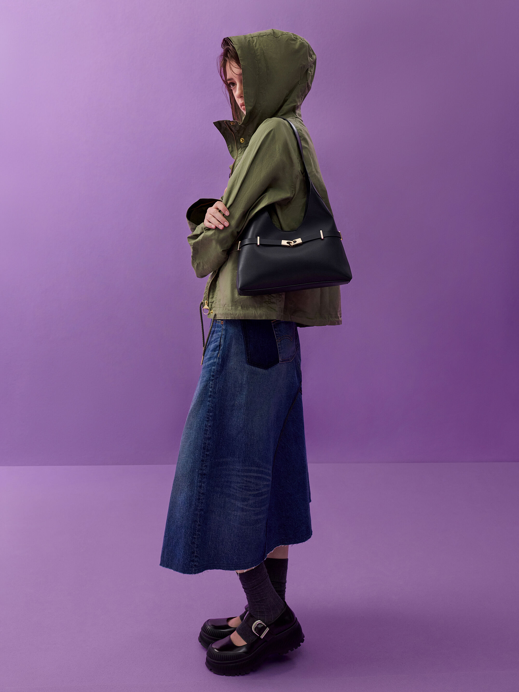 Arlet アラート メタリックアクセントベルトホーボーバッグ - ブラック