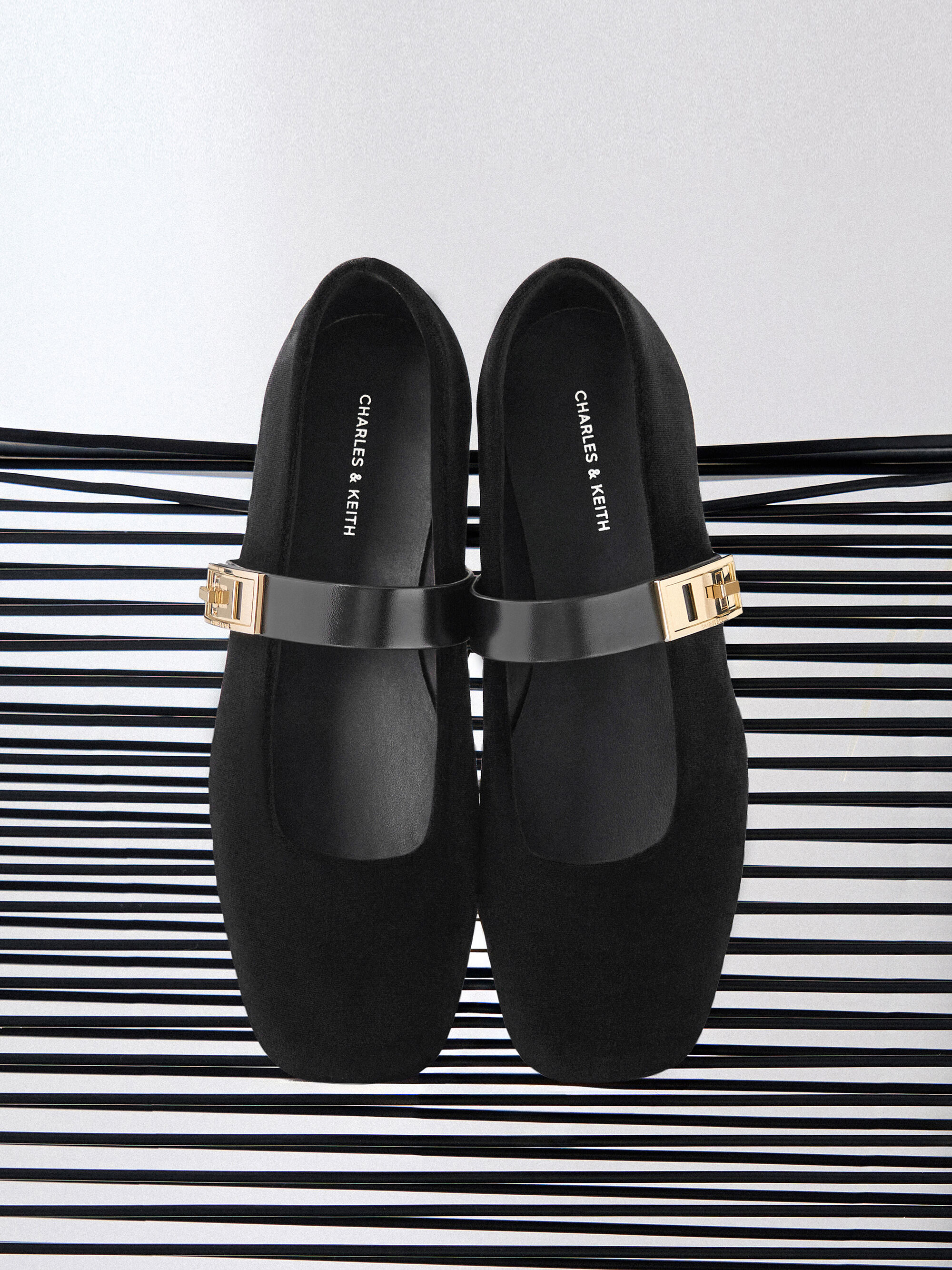 メリーランド　成蹊クラス　9月10月分 Lando ランド メタリックバックルメリージェーンパンプス - ブラック