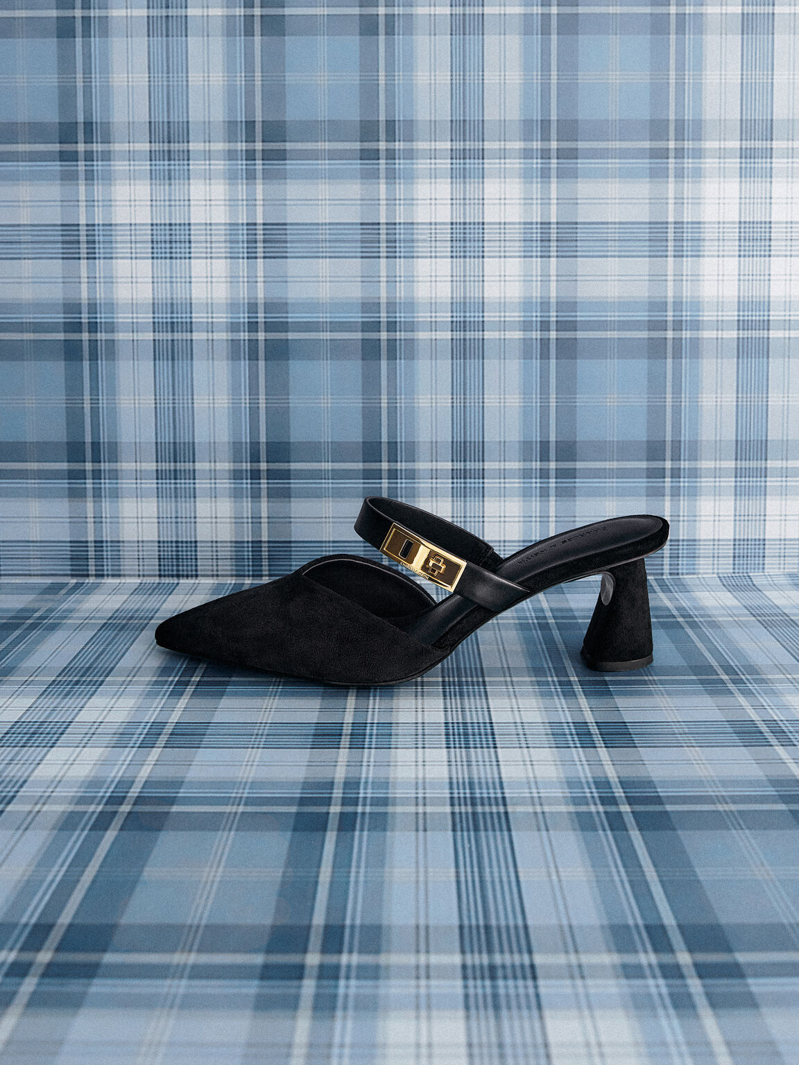 Lando ランド ポインテッドドゥメタリックバックルヒールミュール, ブラック2, hi-res