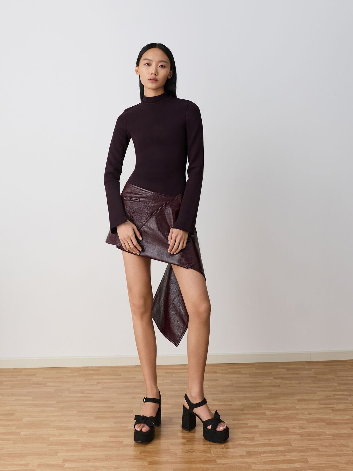 Anika アニカ ノットボウプラットフォームサンダル, ブラックテクスチャード, hi-res