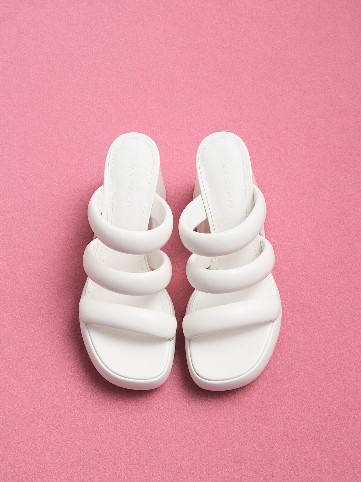 Tattie タッチ パッフィーストラッププラットフォームミュール, ホワイト, hi-res