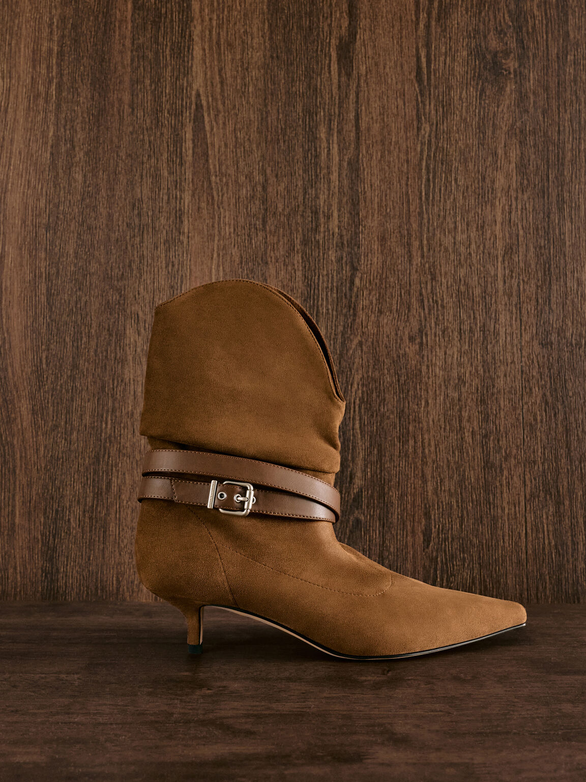 Karter カーター ポインテッドトゥルーシュドバックルキトゥンヒールブーツ, コニャック, hi-res