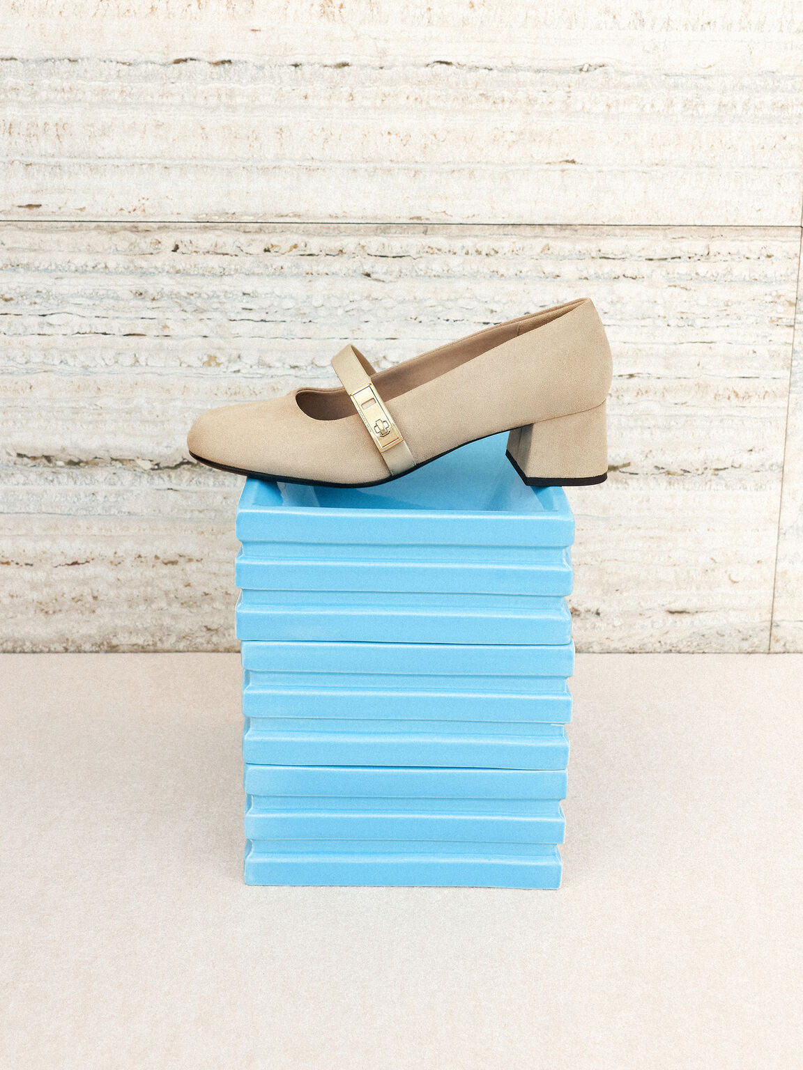 Lando ランド メタリックバックルメリージェーンパンプス, ベージュ, hi-res