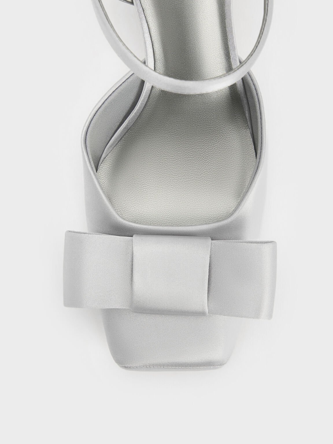 Brantley ブラントリー ボウ アンクルストラップパンプス, グレー, hi-res