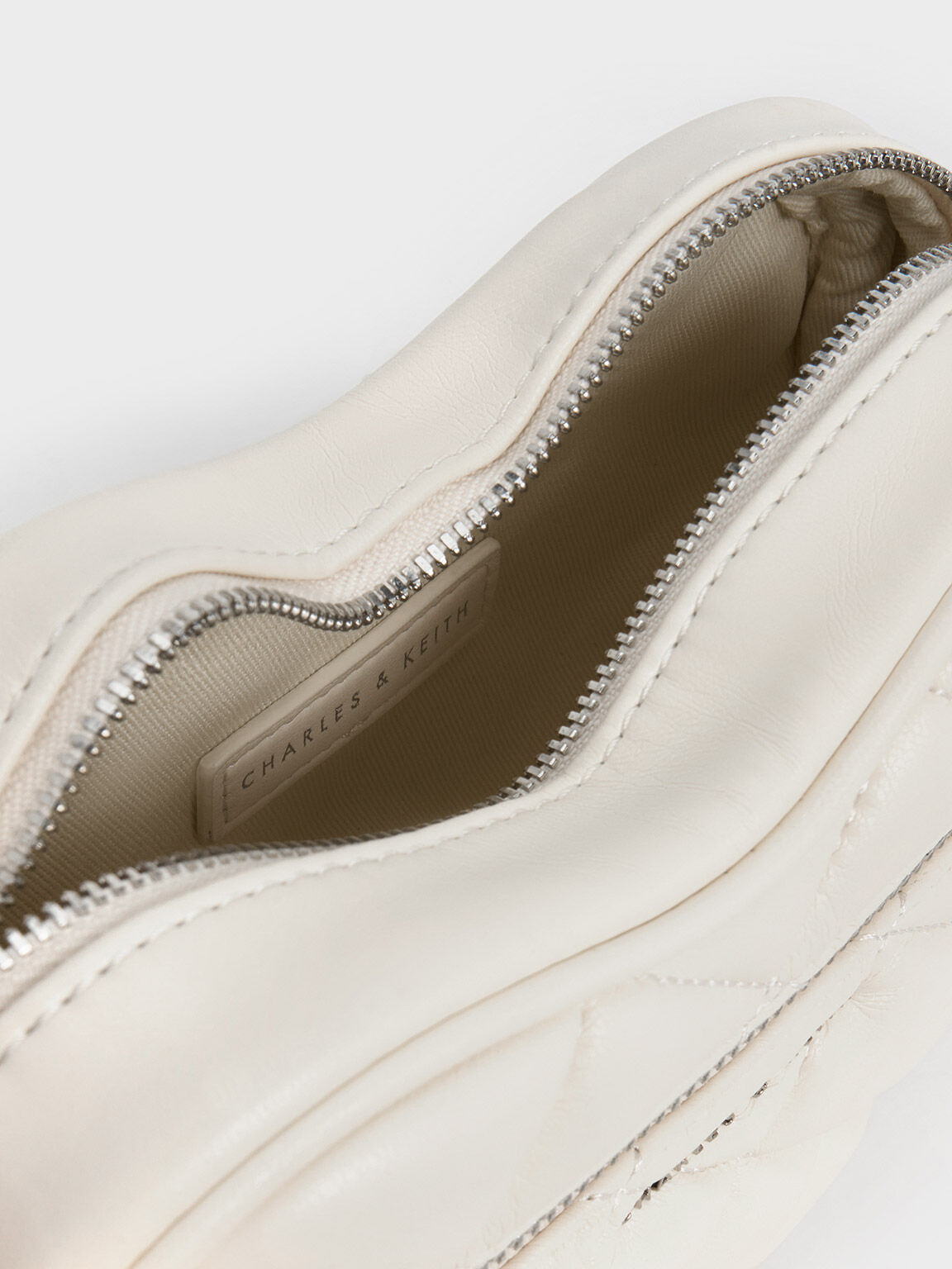 Philomena フィロメナ キルトハートクロスボディバッグ, クリーム, hi-res