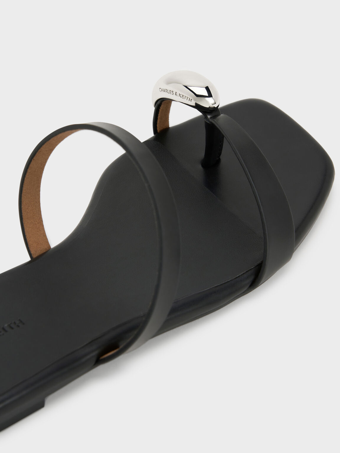 Raina レイナ トゥリング サンダル, ブラック, hi-res