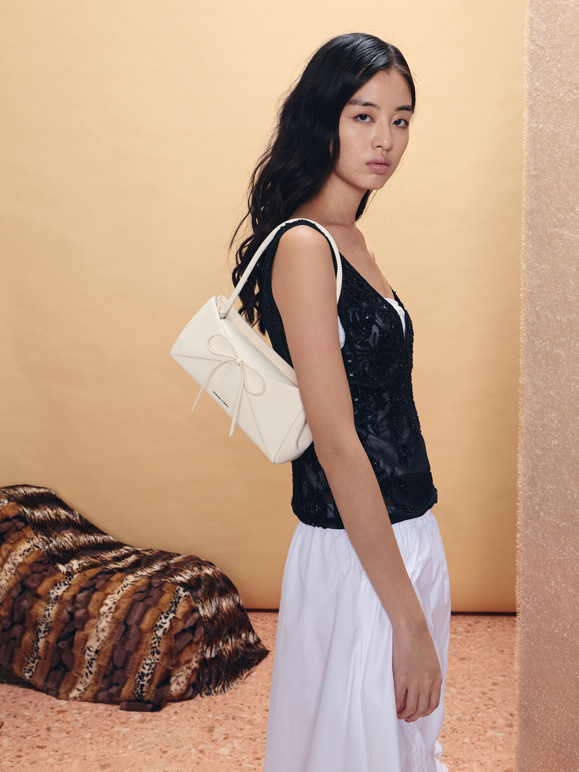 Hazel ヘーゼル ボウパネル ショルダーバッグ, クリーム, hi-res