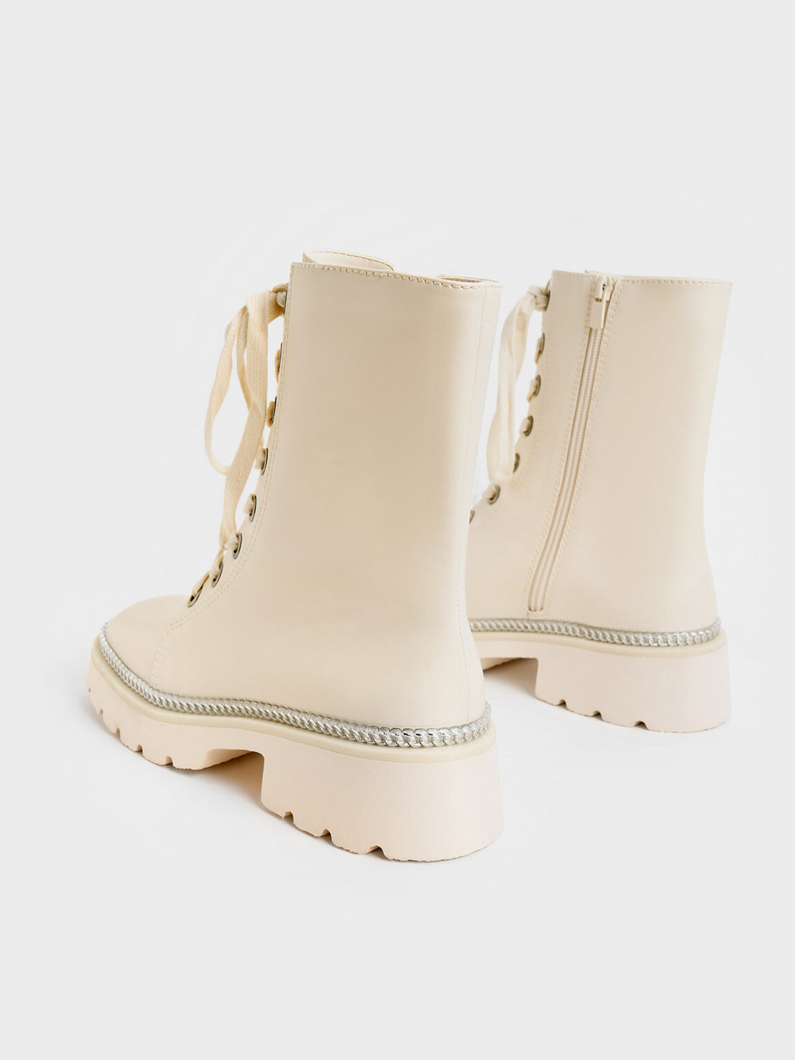 チェーントリム レースアップアンクルブーツ, チョーク, hi-res