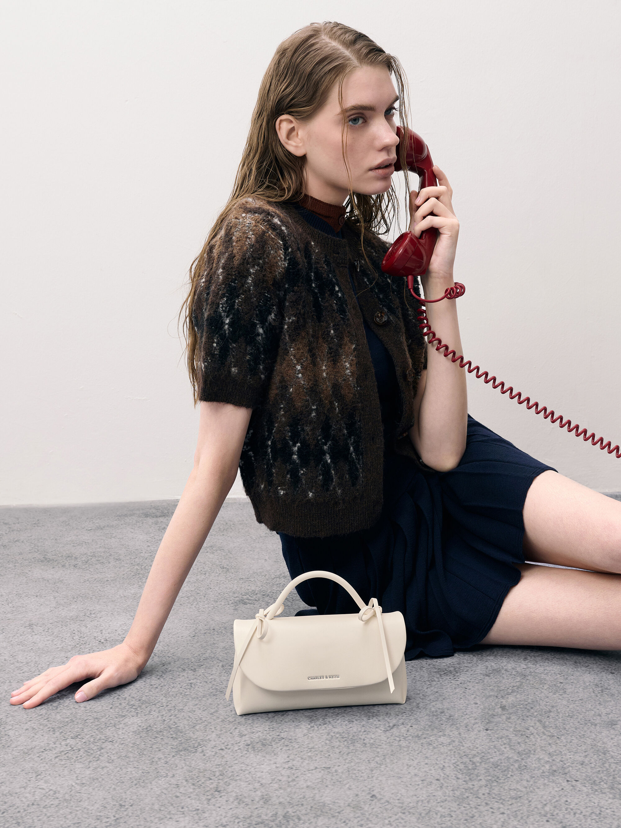 Hazel ヘーゼル ボウトップハンドルウォレット - クリーム | CHARLES