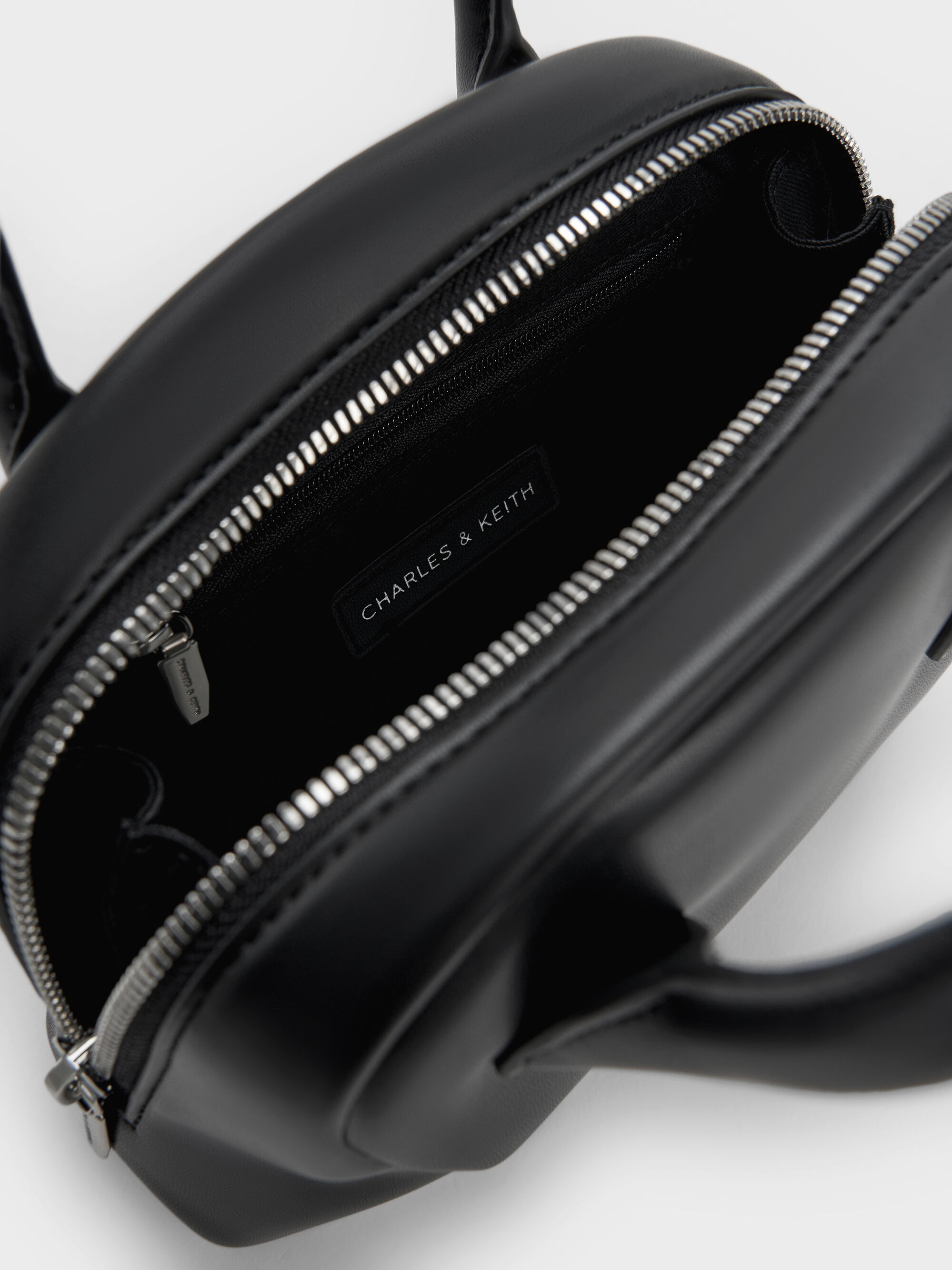 ショルダーバッグ(レディース) - ブラック | CHARLES & KEITH