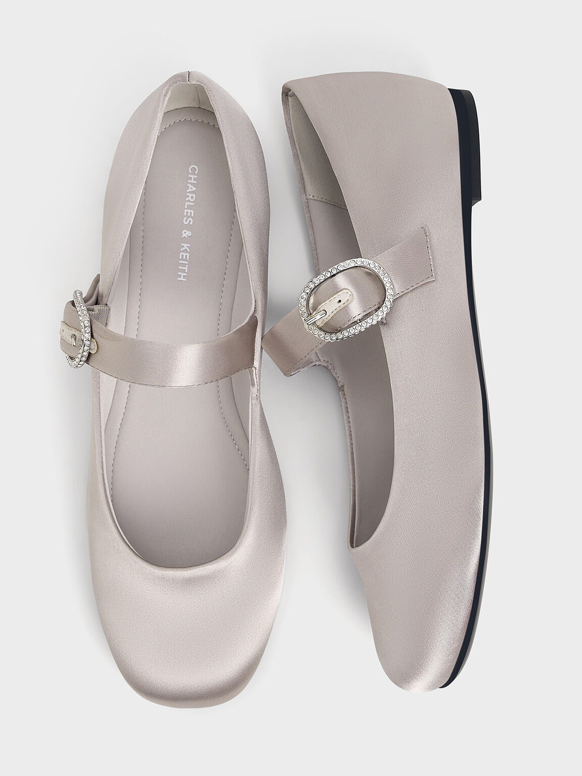 Jannie ジャニー サテンクリスタルバックルメリージェーン, ライトグレー, hi-res