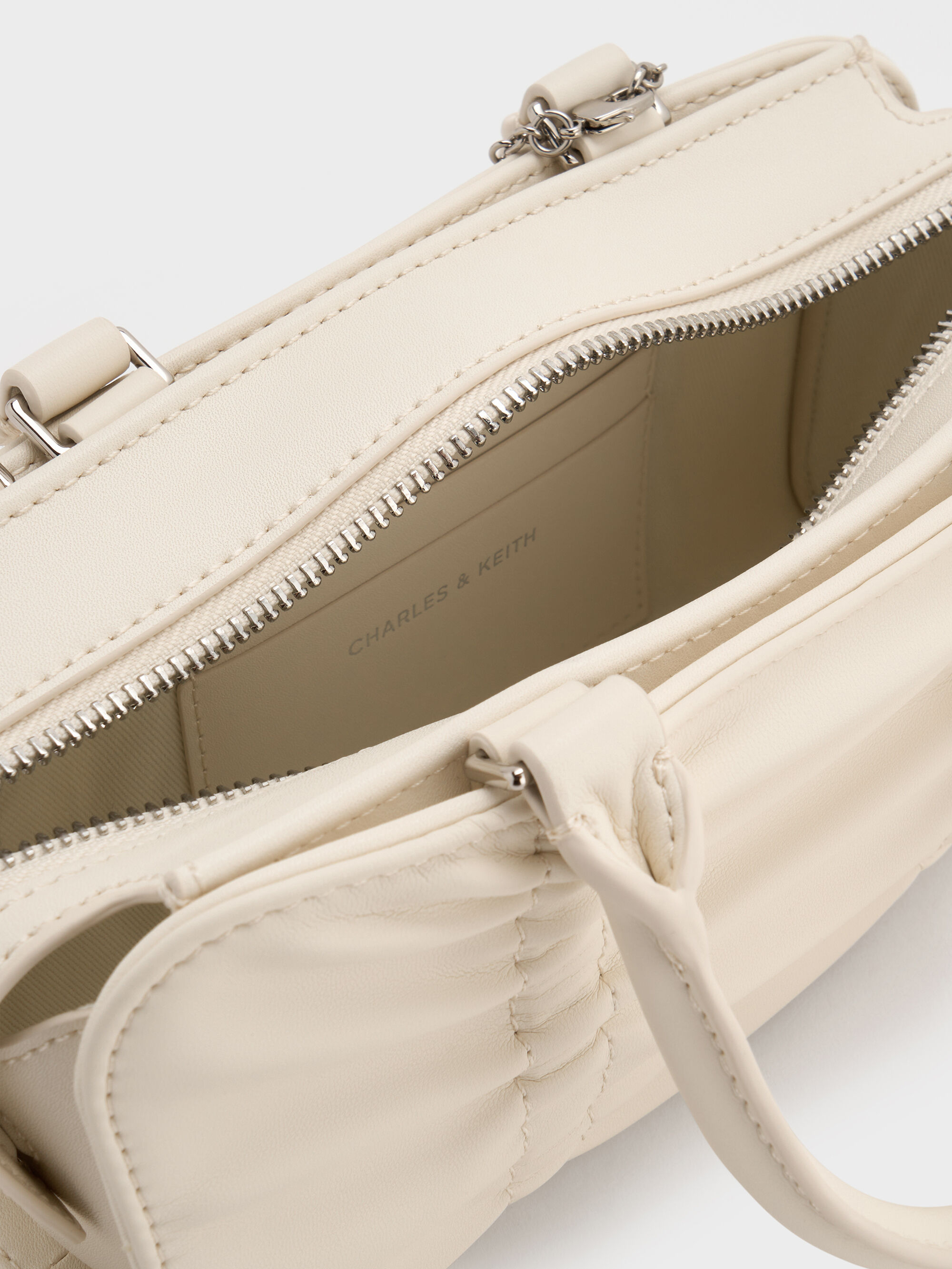 Kadee ケーディー メタリックルーシュドボウチャームボウリングバッグ