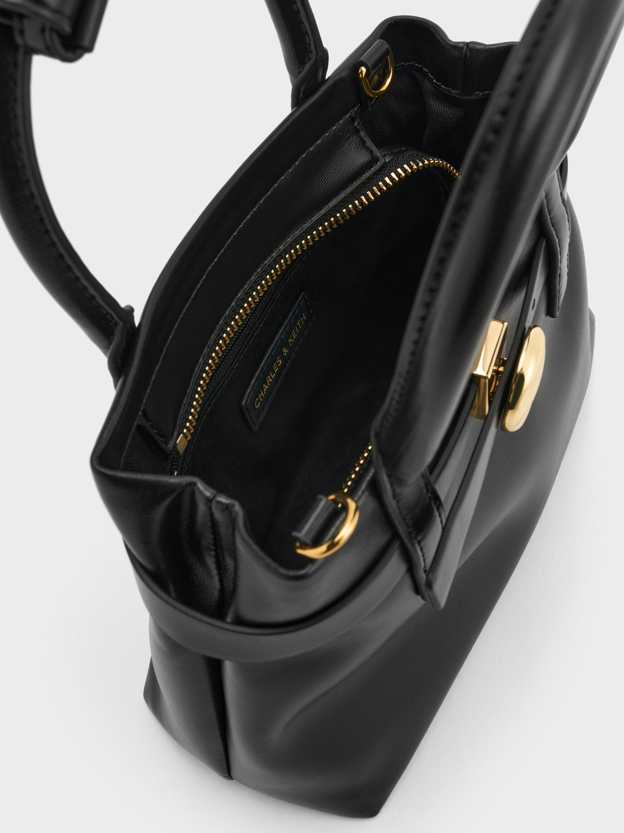 クロスボディバッグ(レディース) - ブラック | CHARLES & KEITH