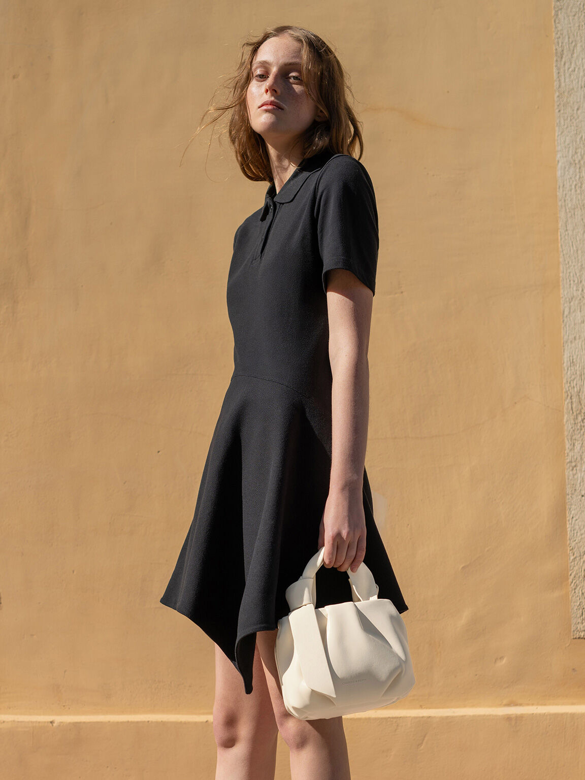 Toni トニー ノットルーシュドバッグ, チョーク, hi-res