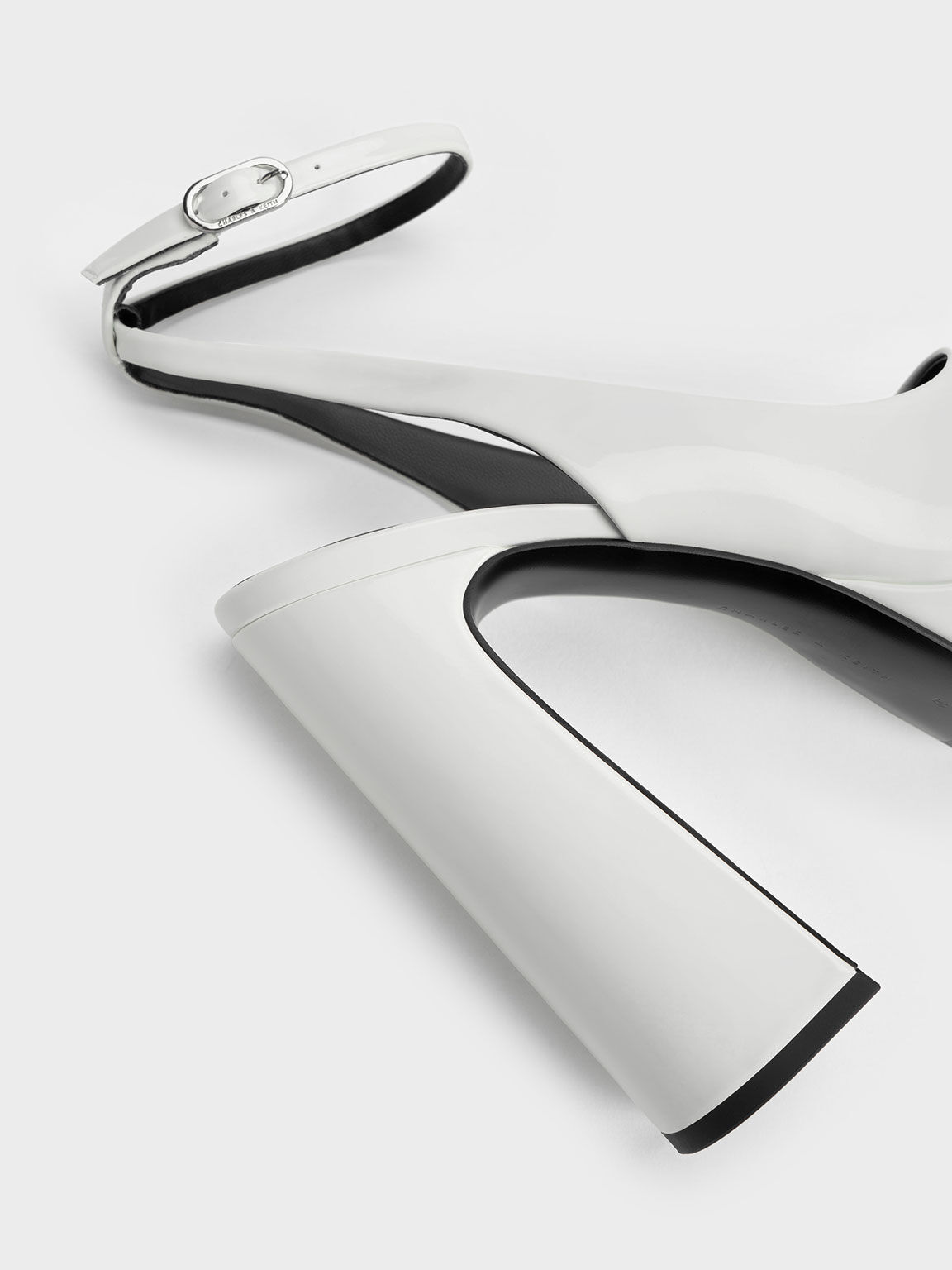 Guinevere グィネヴィア パテントプラットフォームパンプス, ホワイト, hi-res