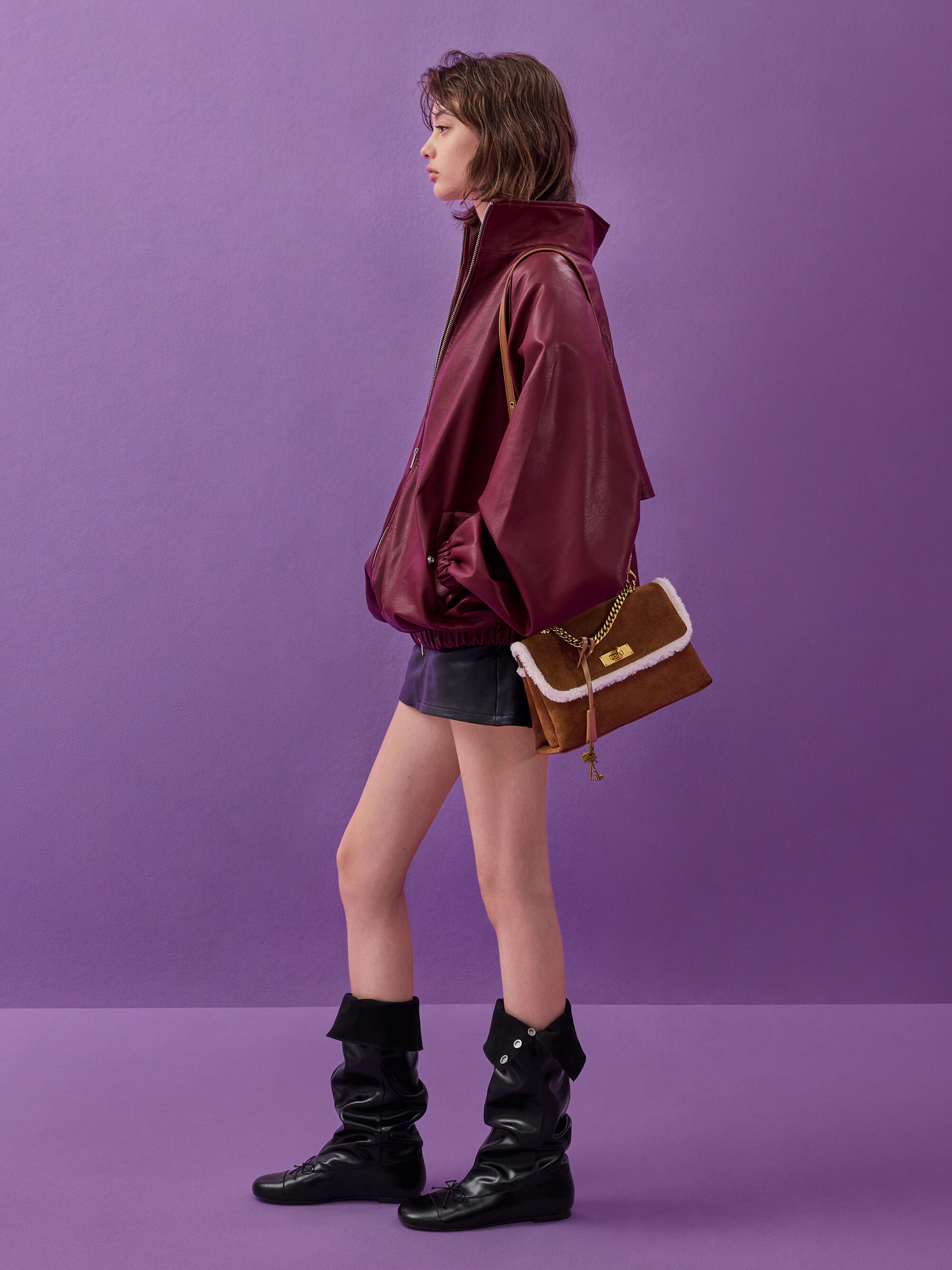 Kerry ケリー チェーンハンドルクロスボディバッグ - シエナブラウン