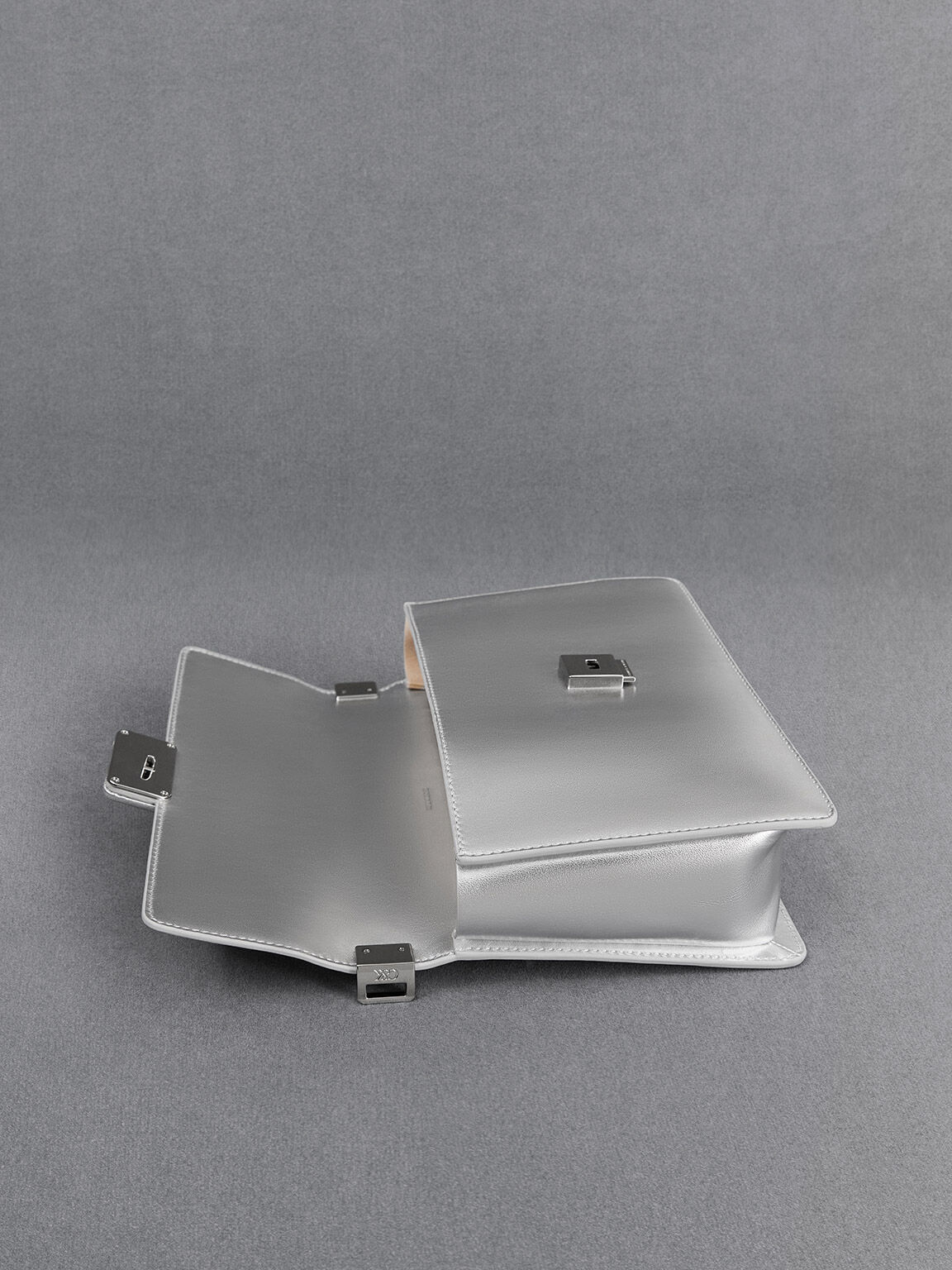 レザー ショルダーバッグ, シルバー, hi-res