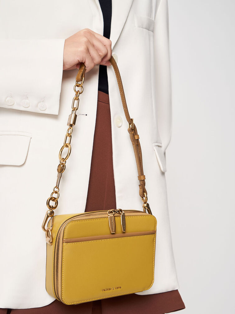 ロック&キーチェーン ハンドルバッグ - マスタード | CHARLES & KEITH 