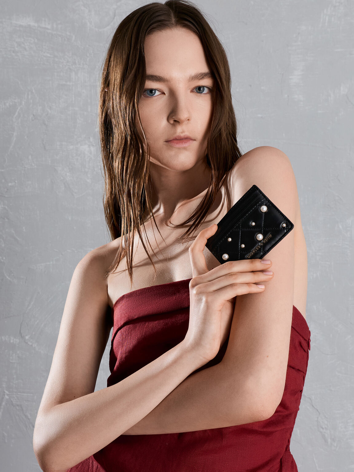 Janie ジェイニー パールエンベリッシュドキルトカードホルダー, ブラック, hi-res