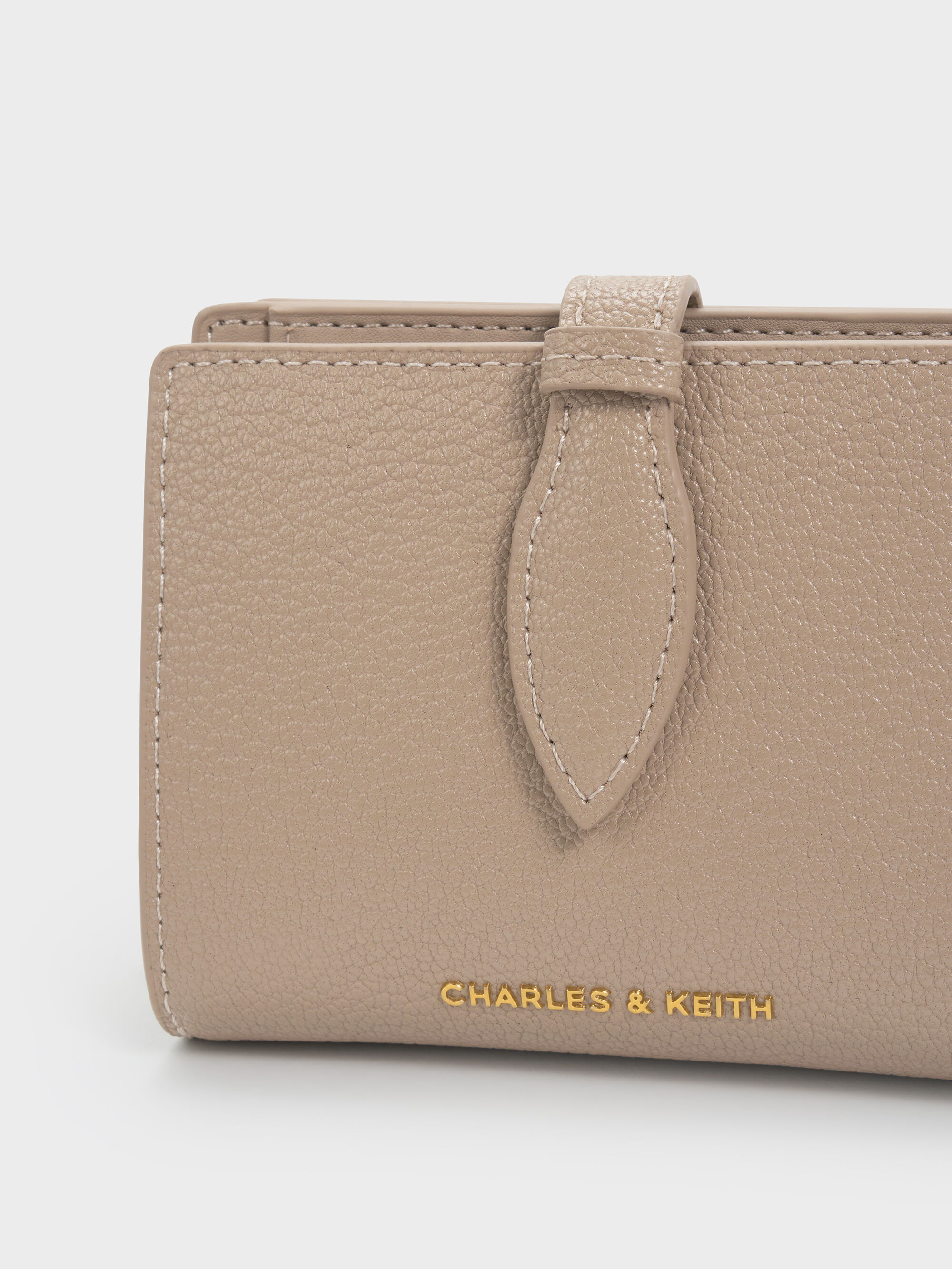 Allyn アリン ベルトスモールウォレット - トープ | CHARLES & KEITH