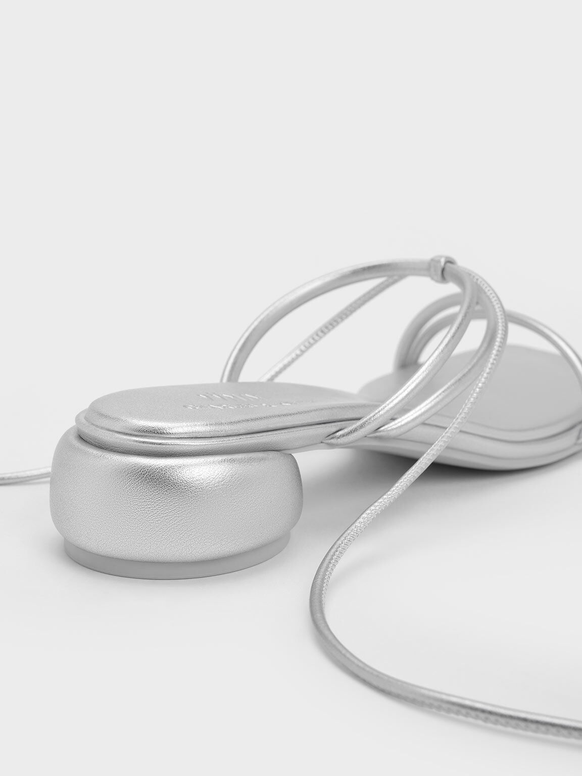 ストラッピー タイアラウンド サンダル, シルバー, hi-res