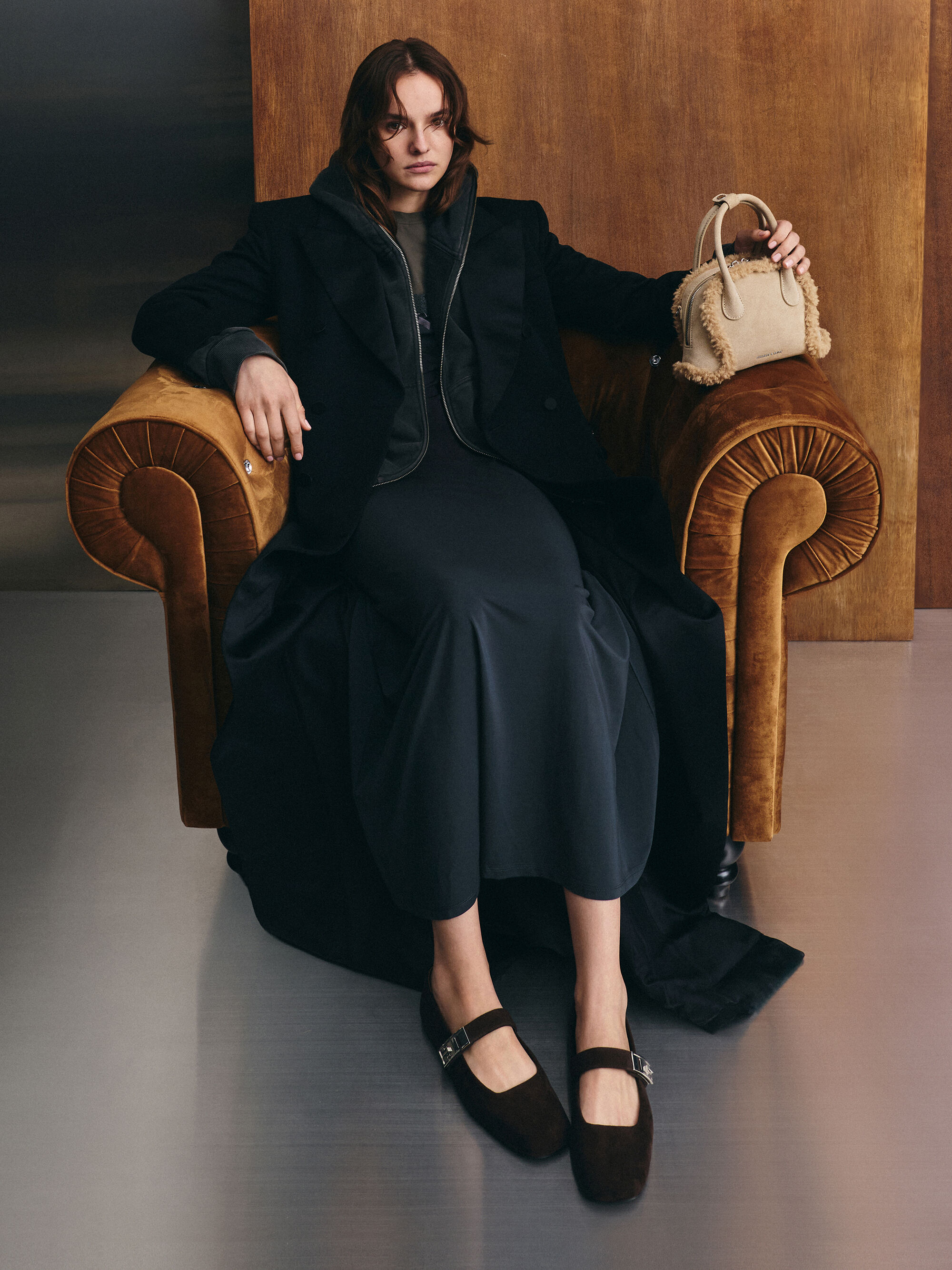 Nelly ネリ スエード&フォーシャーリングボウリングバッグ - ナツメグ