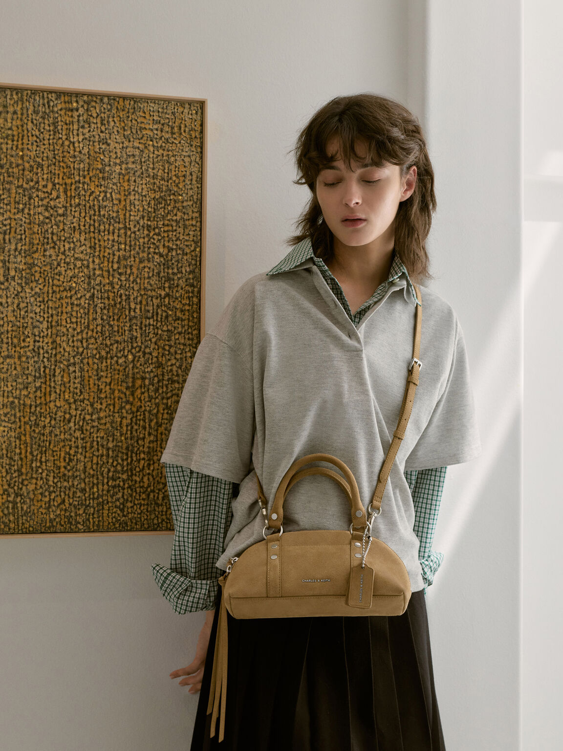 Tatiana タチアナ スタッズ ボウリングバッグ, サンド, hi-res
