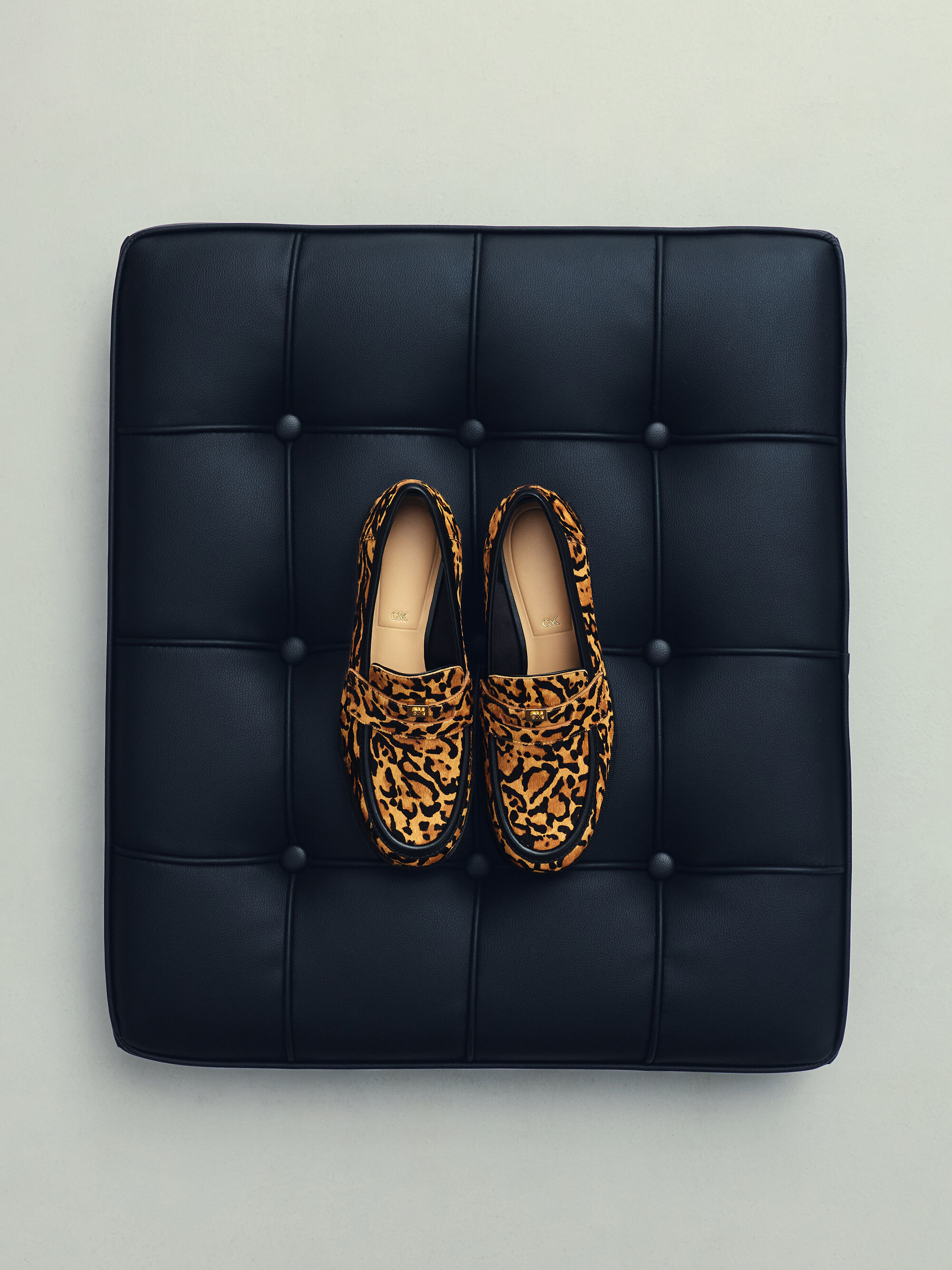 Georgina ジョージナ レザーメタリックアクセント ペニーローファー