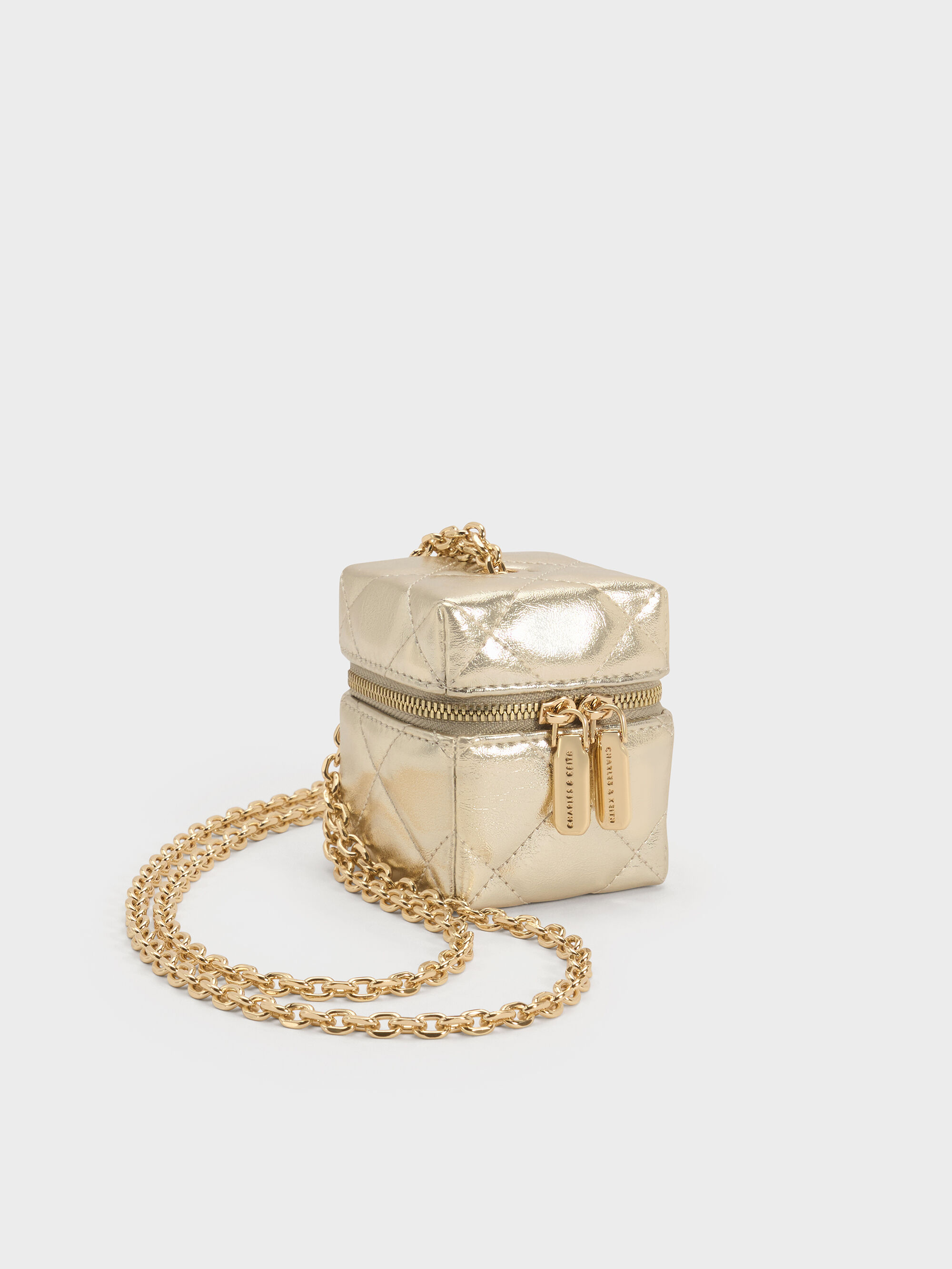 Janie マイクロジェイニー キルトチェーンハンドルボクシーポーチ