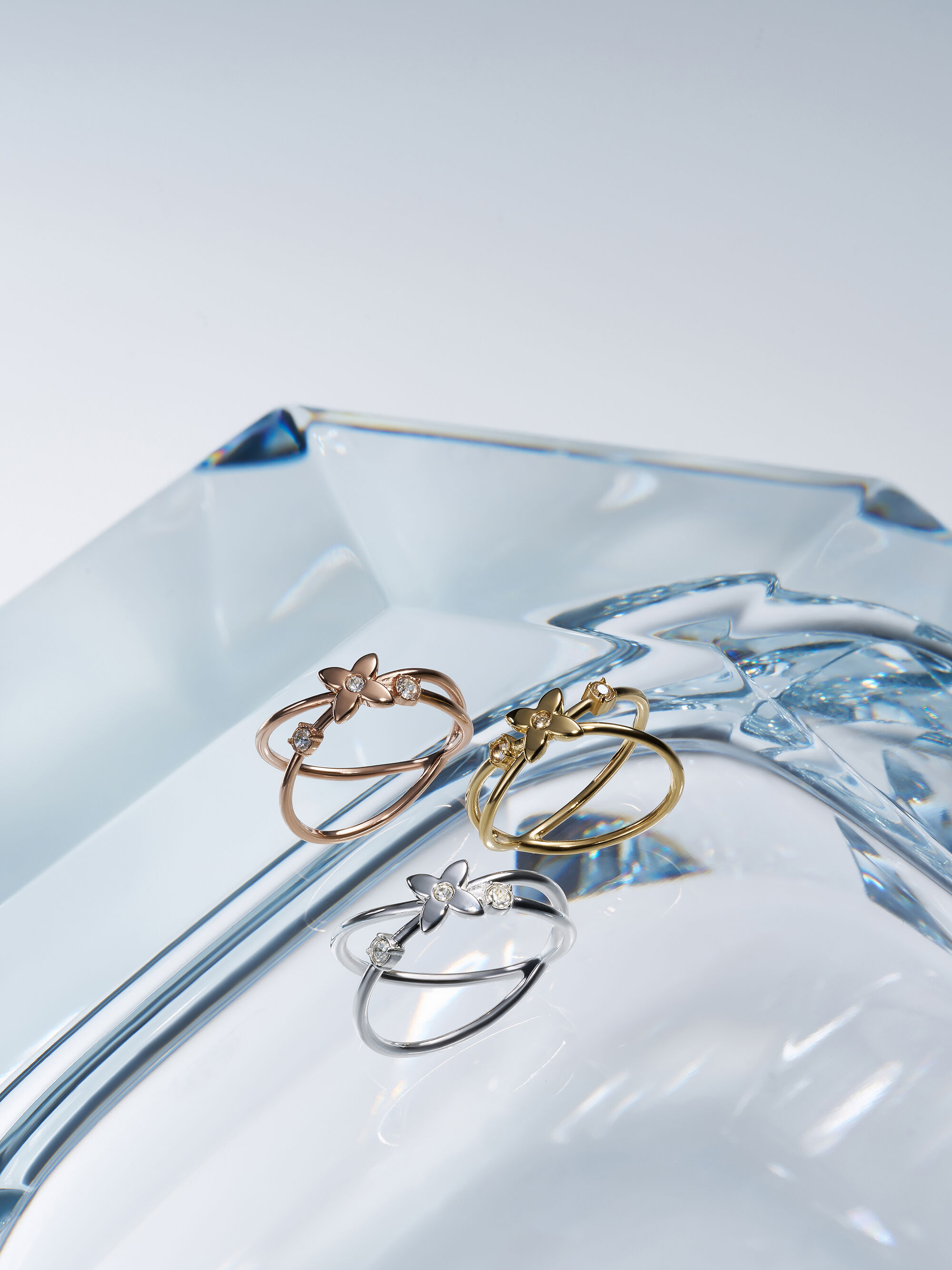 Felicity フェリシティ フラワークリスタルクロスオーバーリング