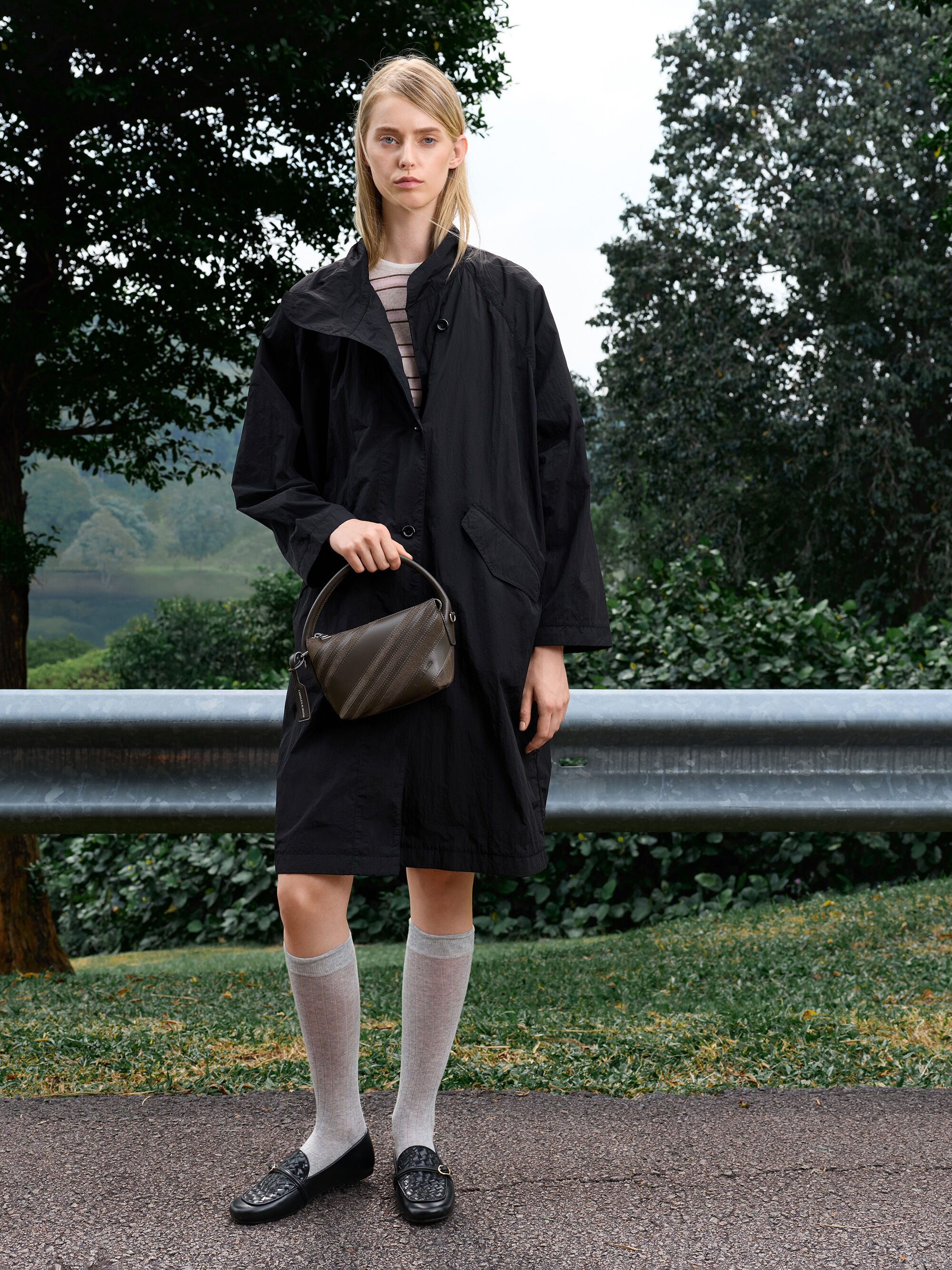 ouzer vibes パラショルダー　ポーカーズ　カンティス着用 ポーカーズ カンティス着用】ouzer vibes似 パラショルダー - メルカリ