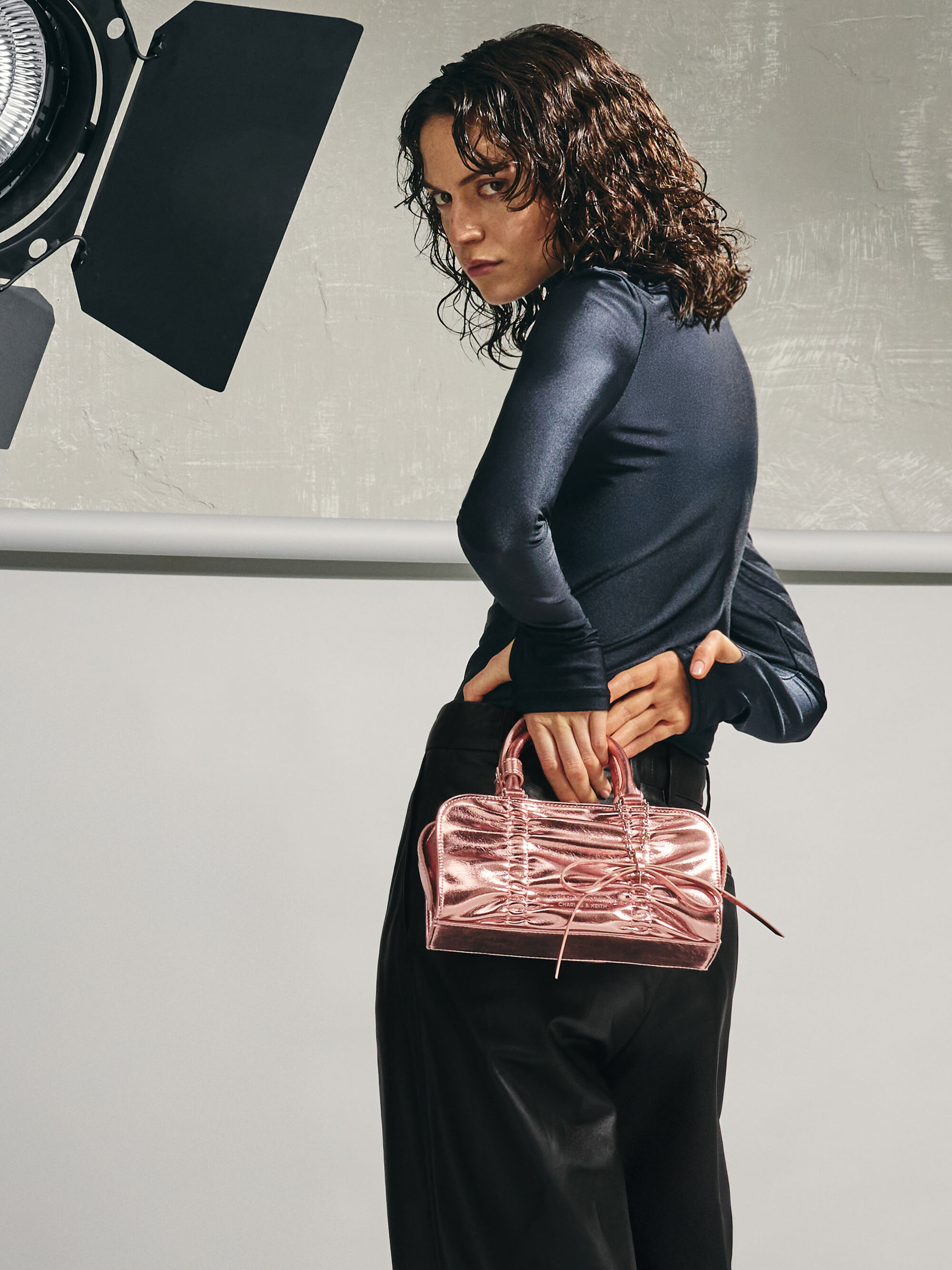 Kadee ケーディー メタリックルーシュドボウチャームボウリングバッグ