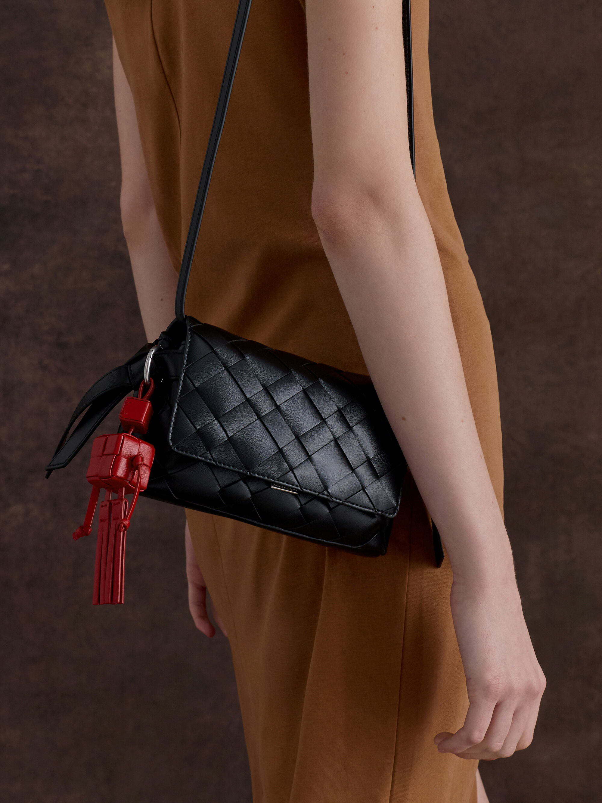 レッドコレクション | CHARLES & KEITH (チャールズアンドキース) 公式通販