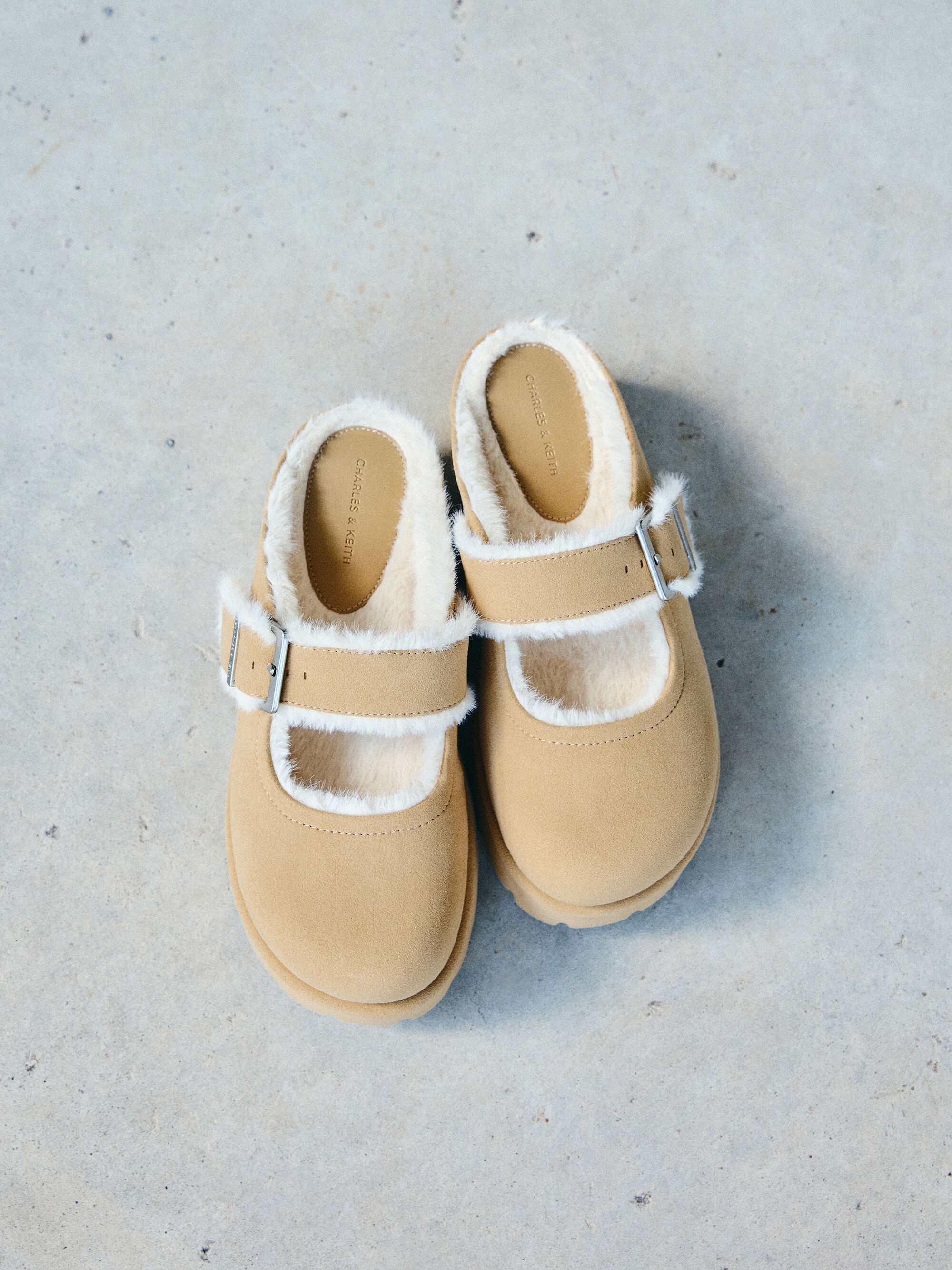 Bergen ベルゲン テクスチャーファートリムバックルプラットフォーム