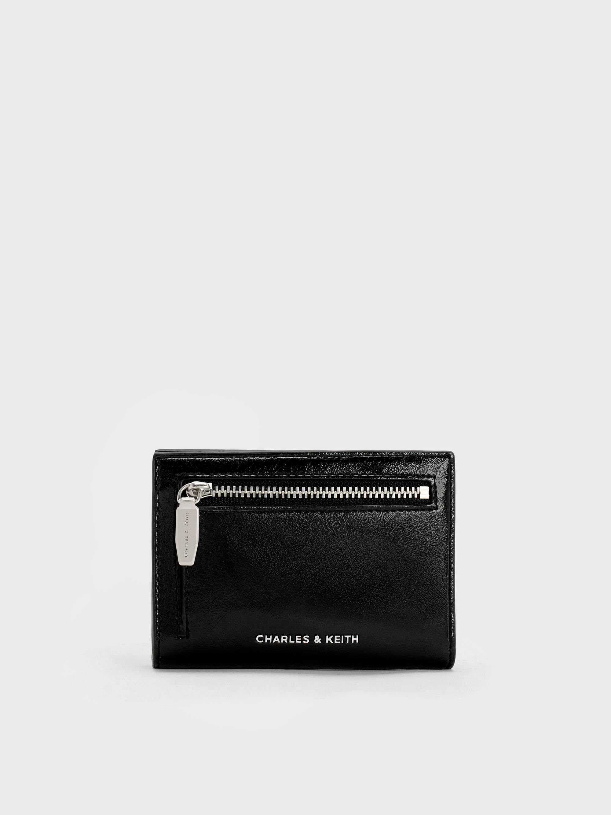 【期間限定お値下げ‼️】CHARLES & KEITH ブラック三つ折り財布 CHARLES & KEITH 三つ折り財布 ブラック - メルカリ