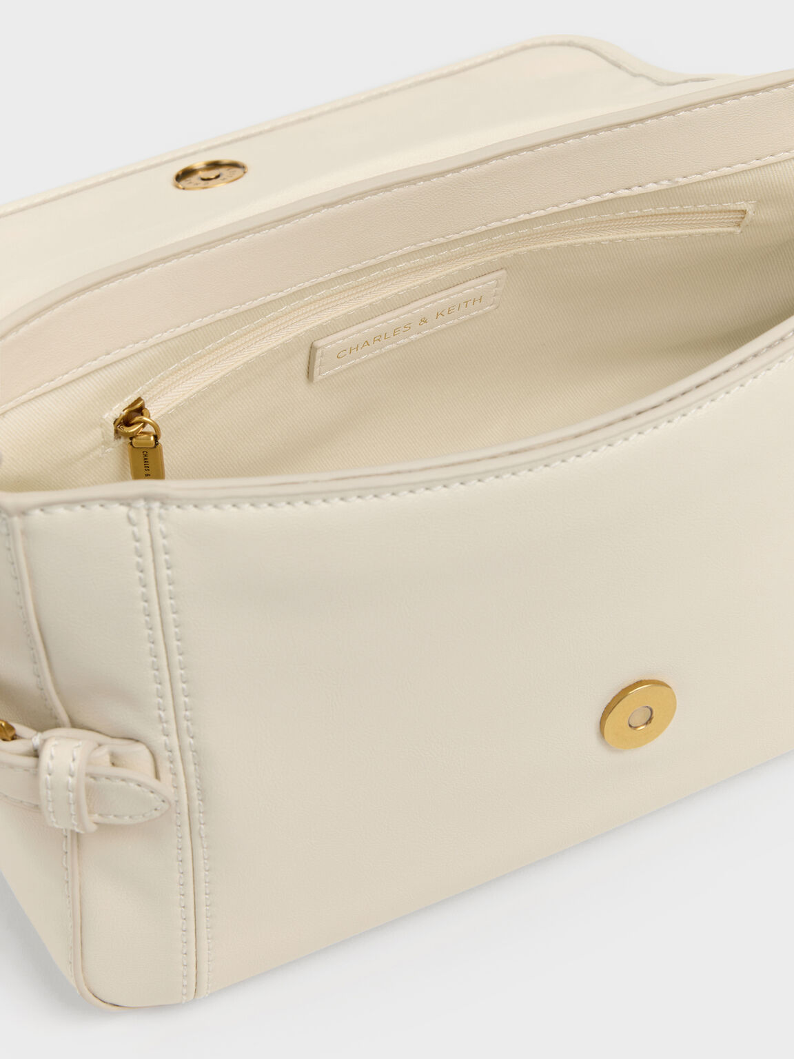 Gwynne グウィン メタリックバックル ベルトショルダーバッグ, クリーム, hi-res