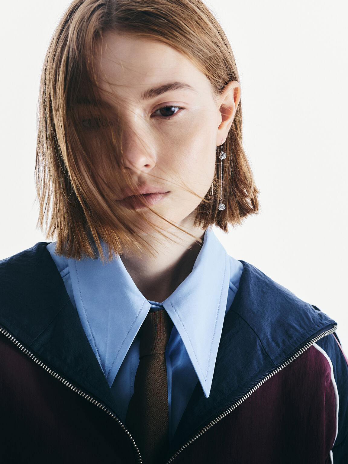 Rosalind ロザリンド フラワーモチーフアシメトリックドロップピアス, ブラッシュシルバー, hi-res