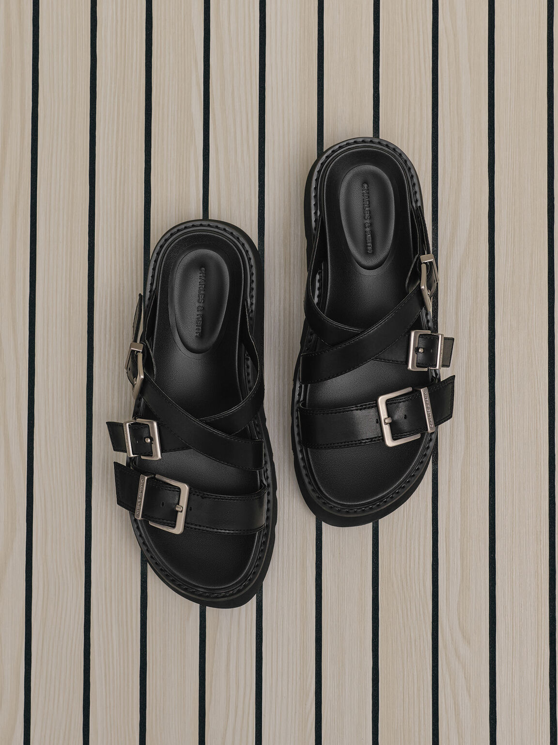 Laine レイン バックルプラットフォーム サンダル, ブラック, hi-res