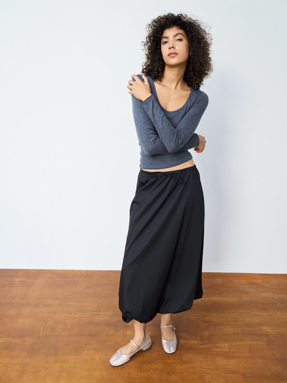 Jannie ジャニー サテンクリスタルバックルメリージェーン, ライトグレー, hi-res