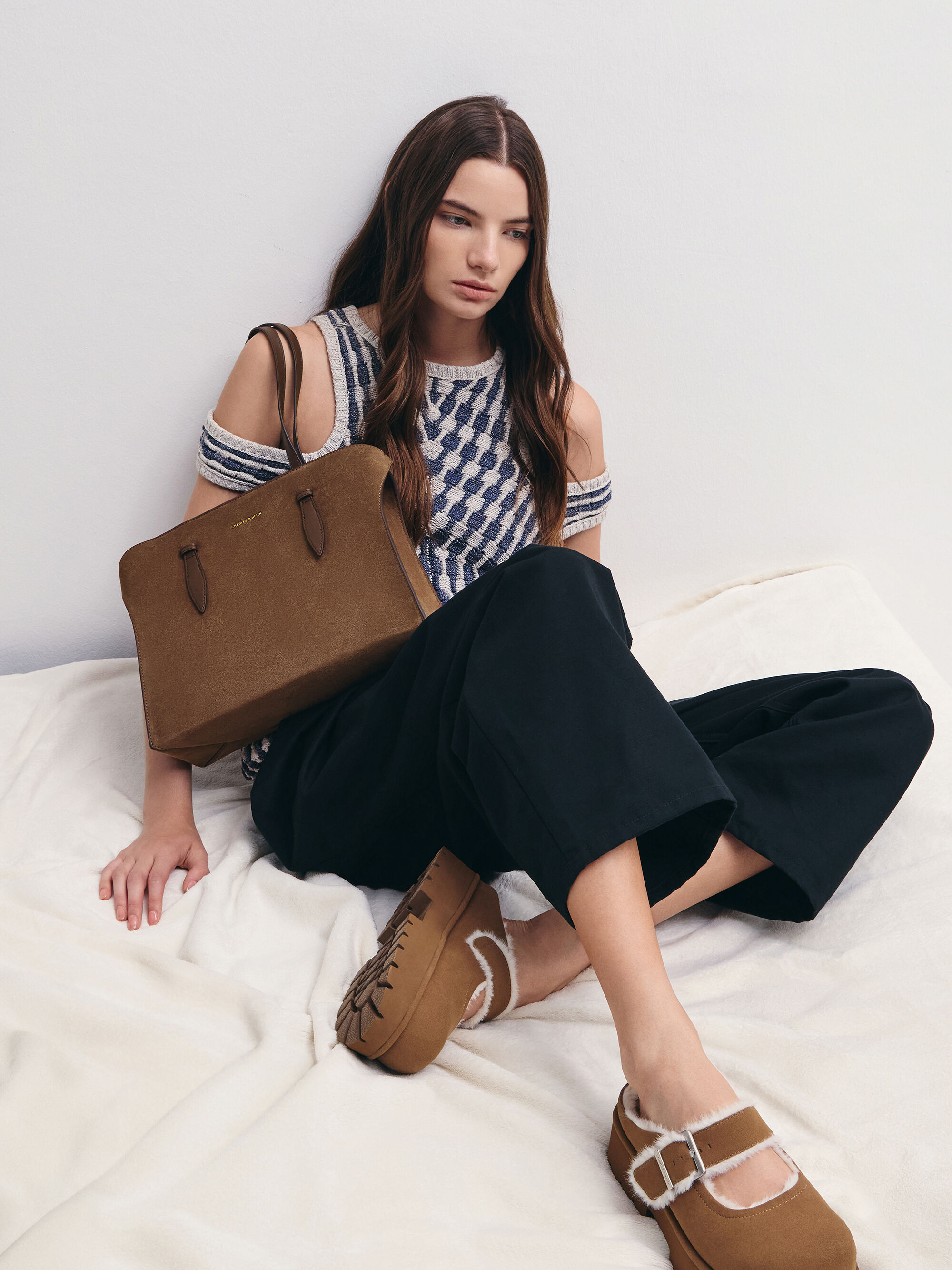 Allyn アリン スエードイロンゲイティッドハンドル トートバッグ