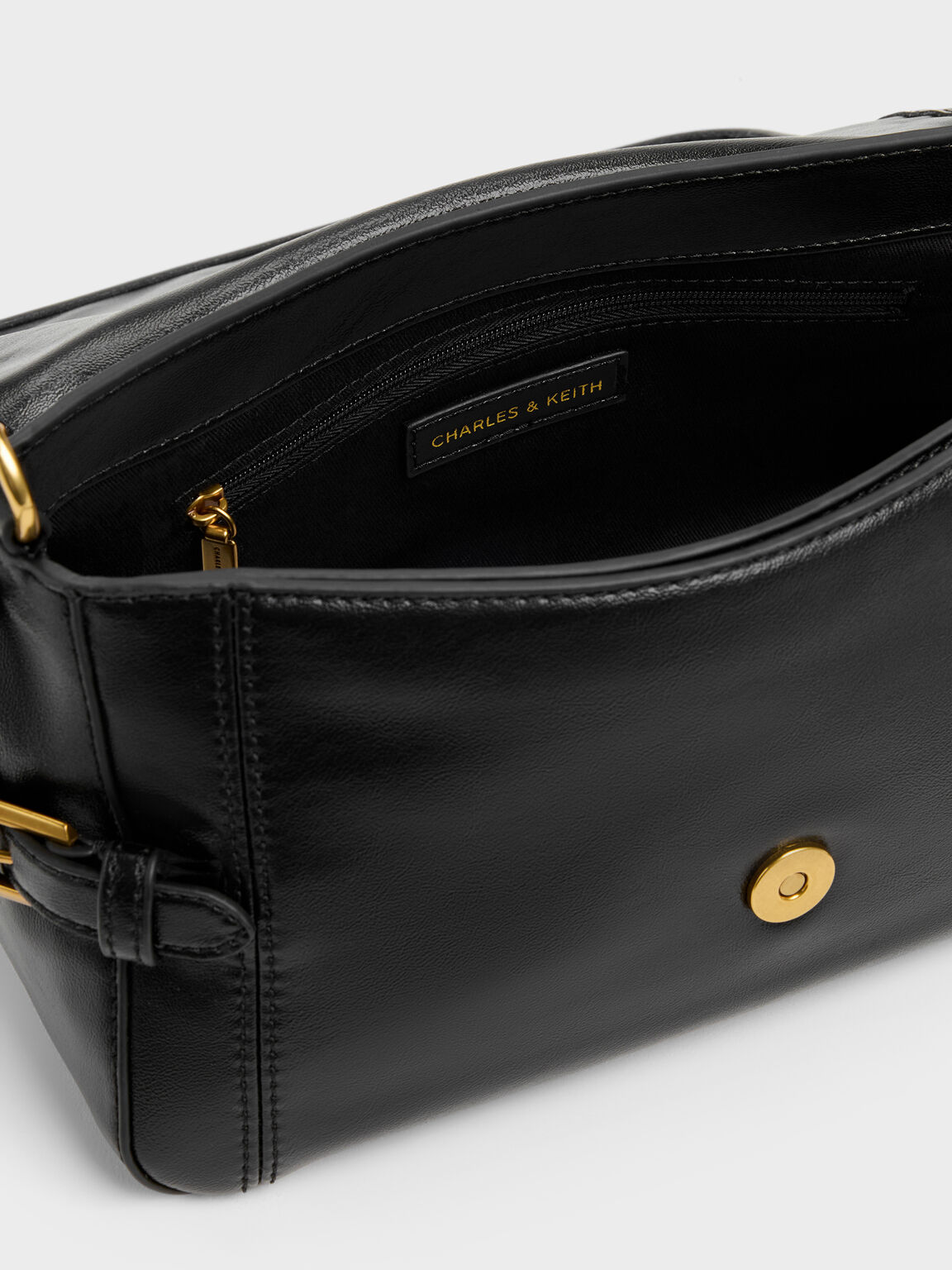 Gwynne グウィン メタリックバックル ベルトショルダーバッグ, ブラック, hi-res